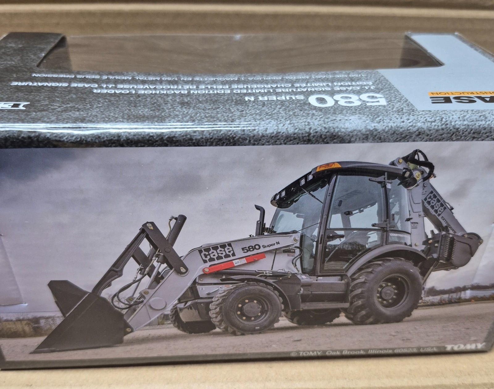 1/50 JI Case 580 Super N Backhoe Loader, Silver Signature Limited Edition, ERTL