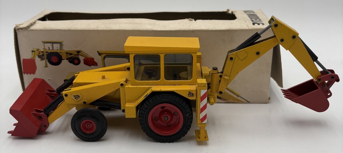 NZG 1:50 Scale Diecast JCB 3C II Backhoe EX/Box