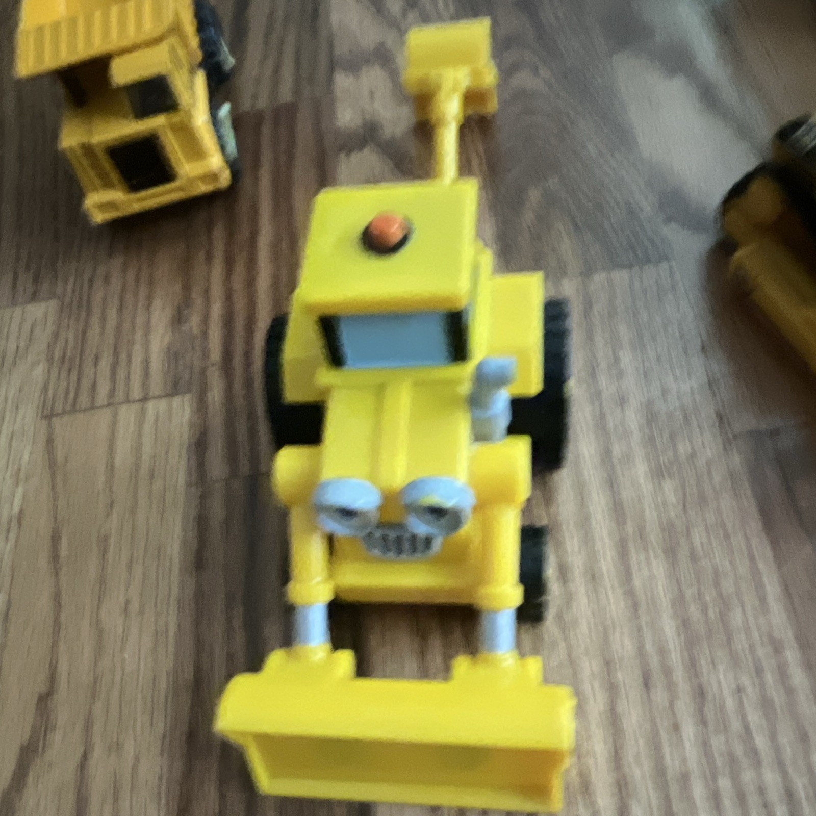 Plastic Toy Construction Vehicle Lot: Dump Trucks, Bulldozer, Excavator, Figures
