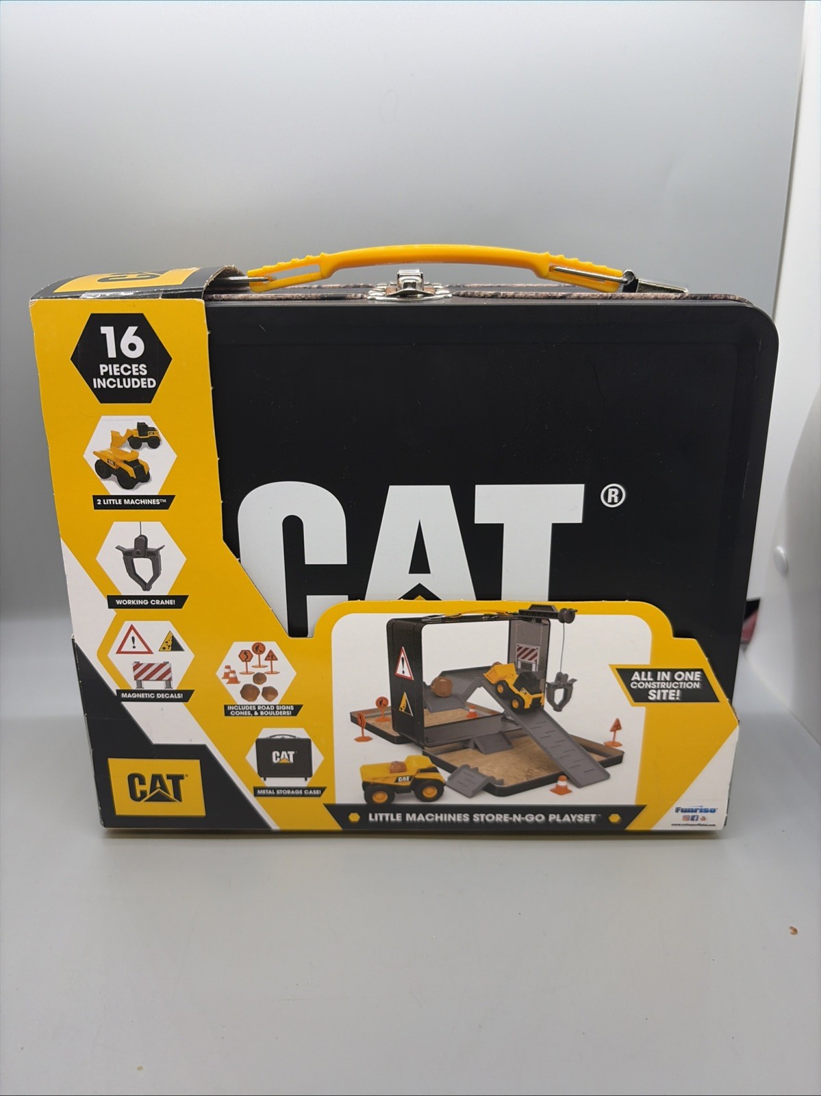 Caterpillar CAT Little Machines Store N Go Playset New Official CAT Product