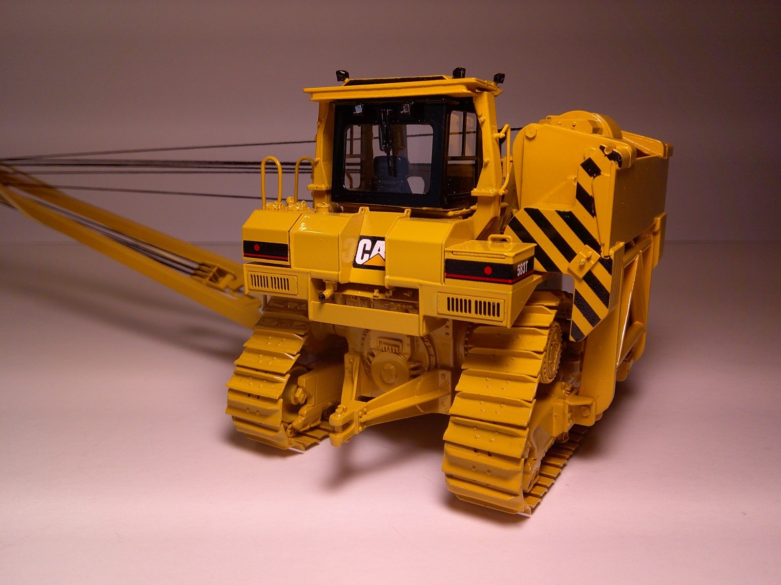 Classic Construction Models CCM Cat BRASS 583T with cab – 1 of 75 , NEW