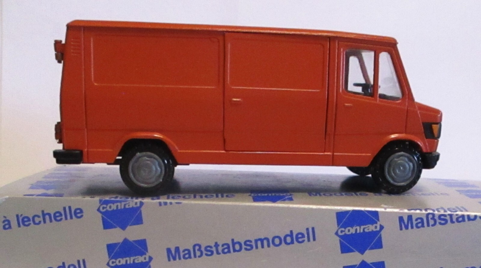 Conrad 1604 Rust Color Transport Delivery Van Collector Toy 1/50 W. Germany