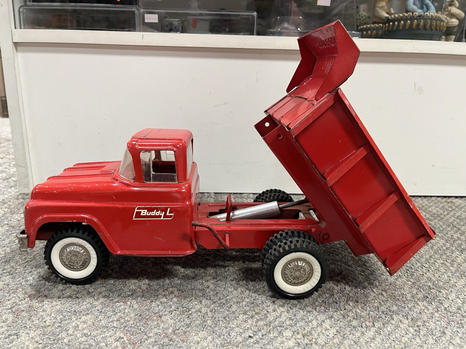 * VINTAGE BUDDY L HYDRAULIC DUMP TRUCK PRESSED STEEL RED 14 INCHES LONG *ST