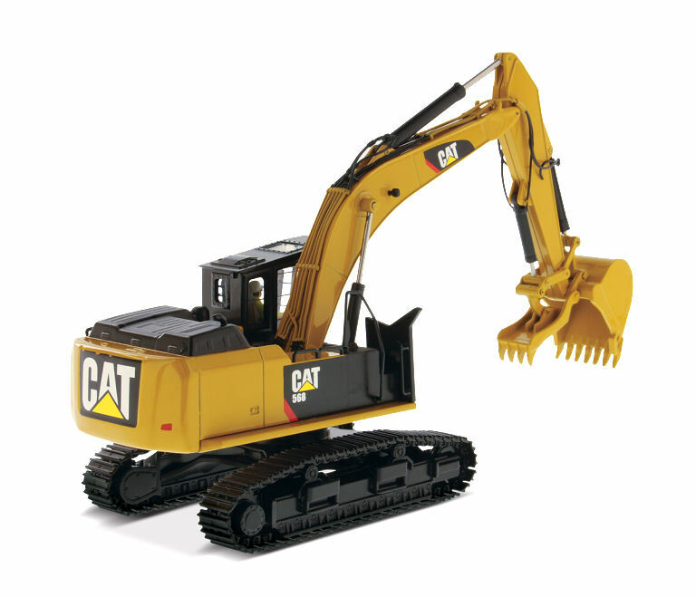 CAT 568 GF Road Builder 1:50 Model DIECAST MASTERS