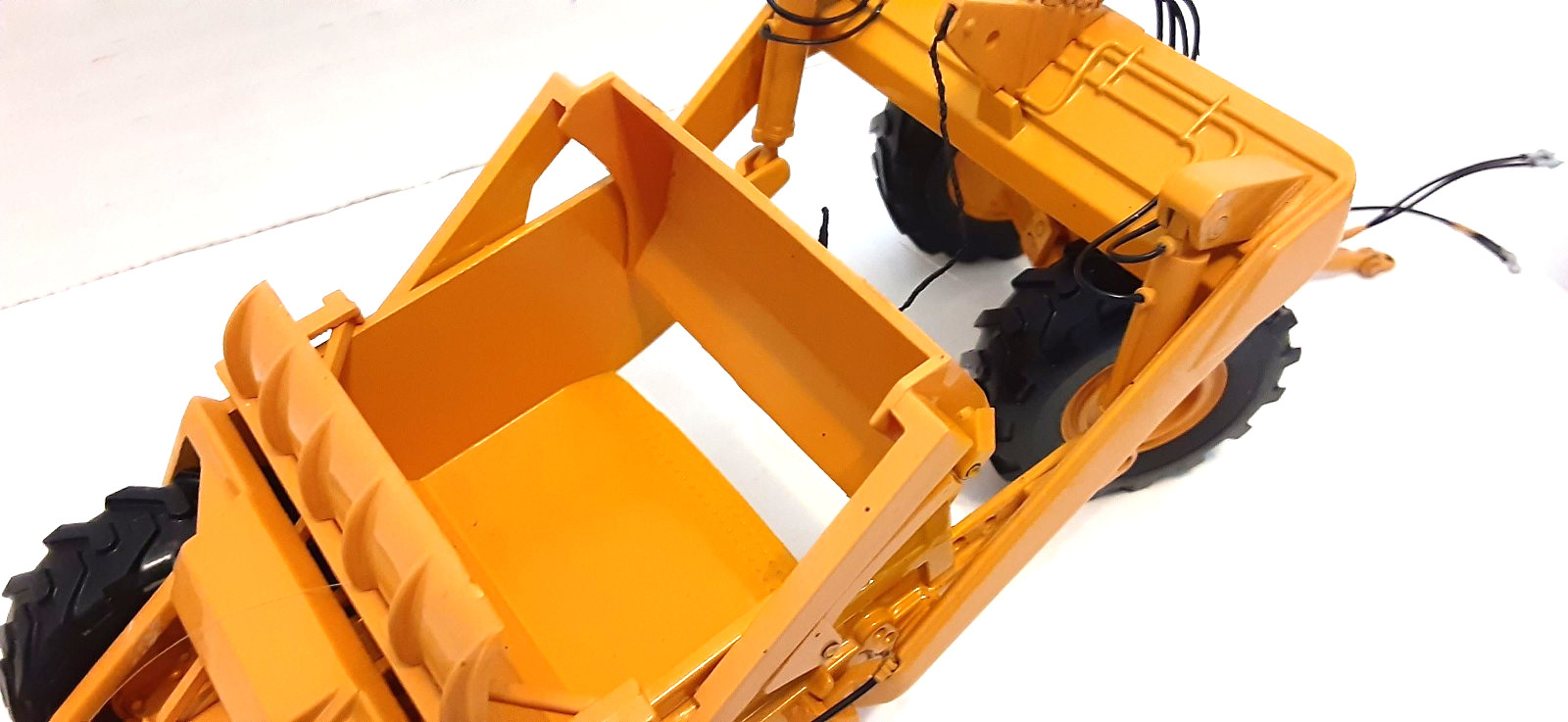 1:50 Allis-Chalmers HD-21 Crawler With Ejector Scraper By First Gear