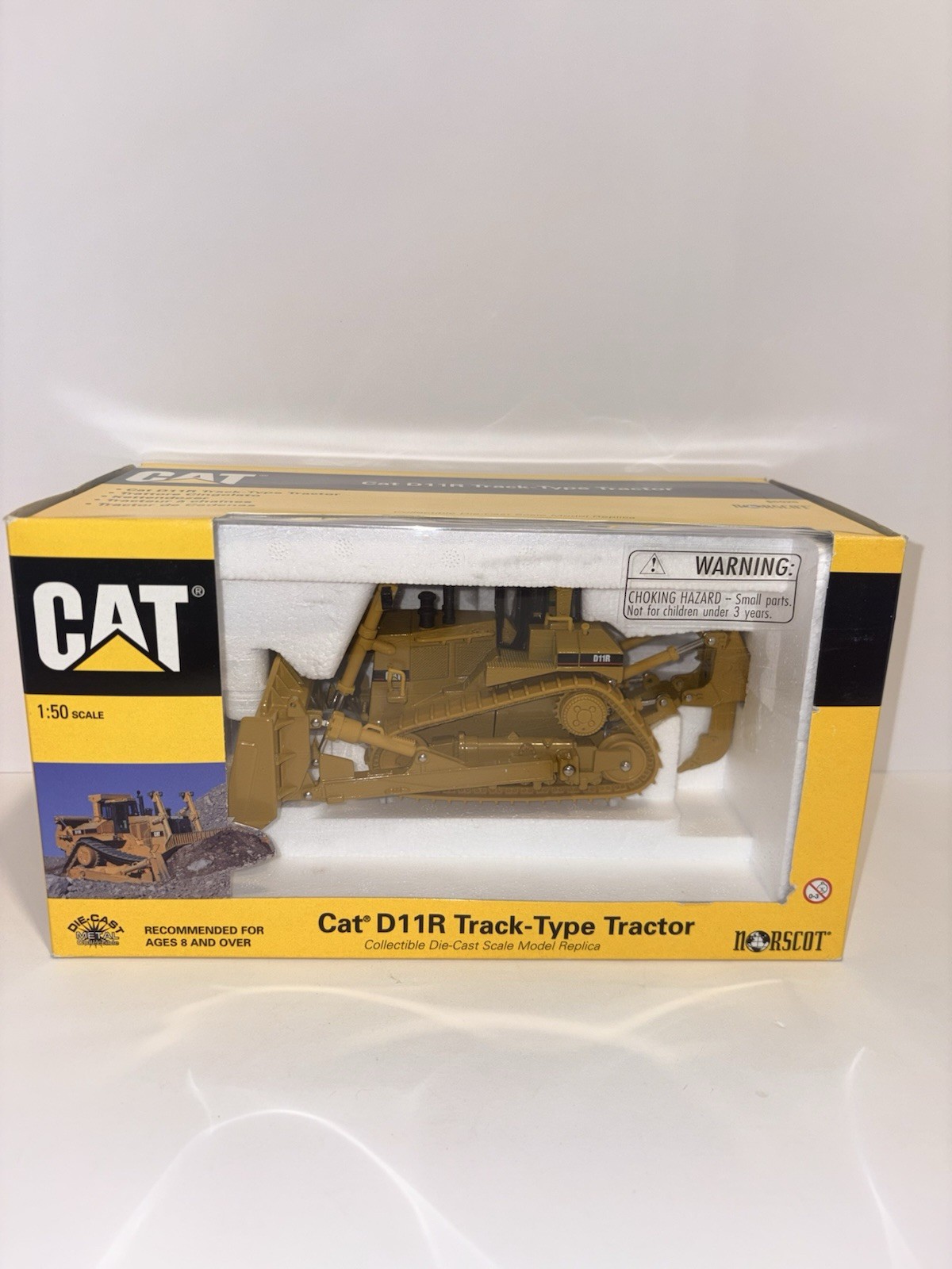 Norscot Caterpillar D11R Track-Type Tractor Dozer 1:50 Scale Model. NEW IN BOX