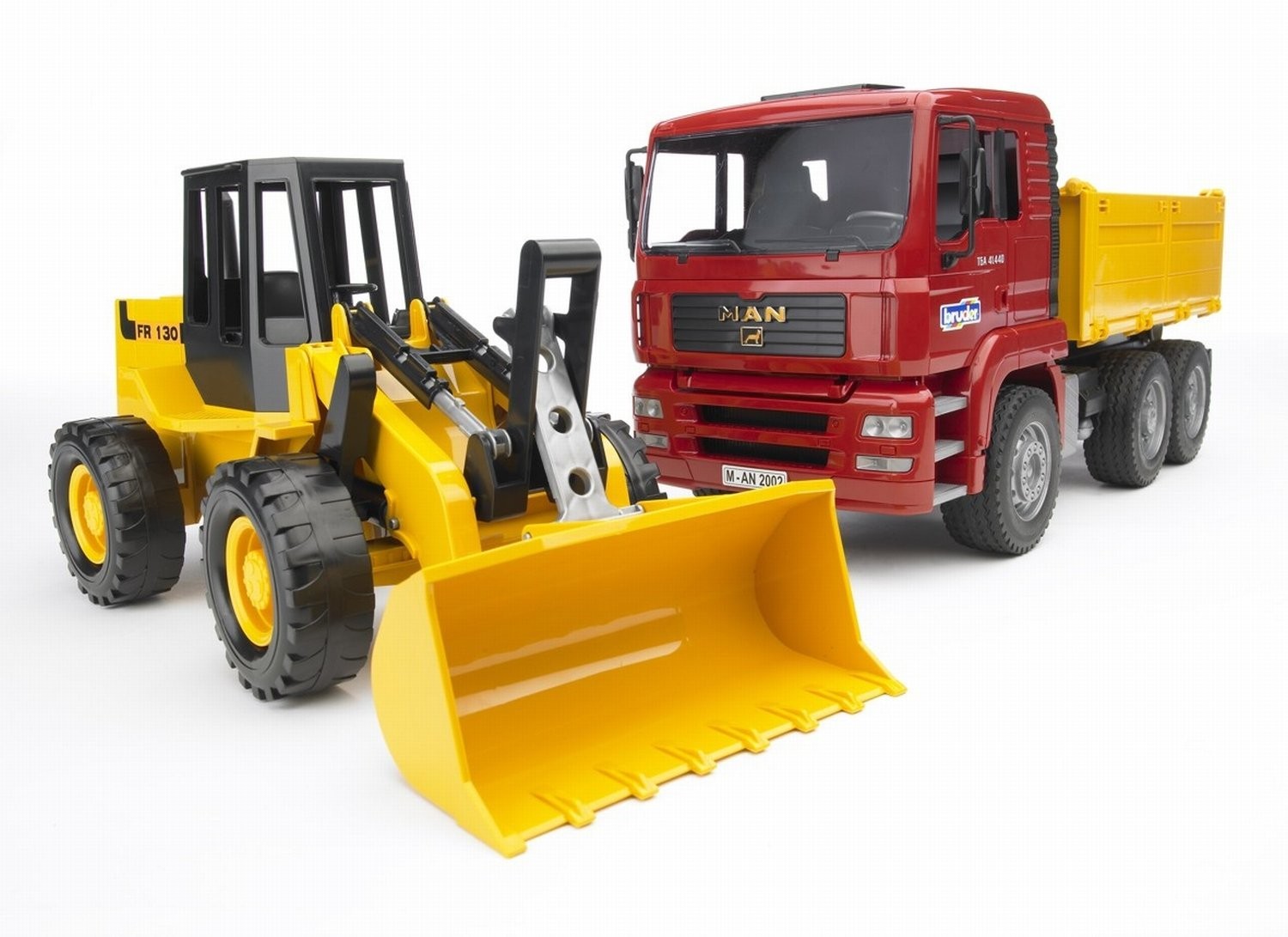 BRUDER – MAN TGA 6×4 dump truck with wheel loader toy BRUDER – 1/16…