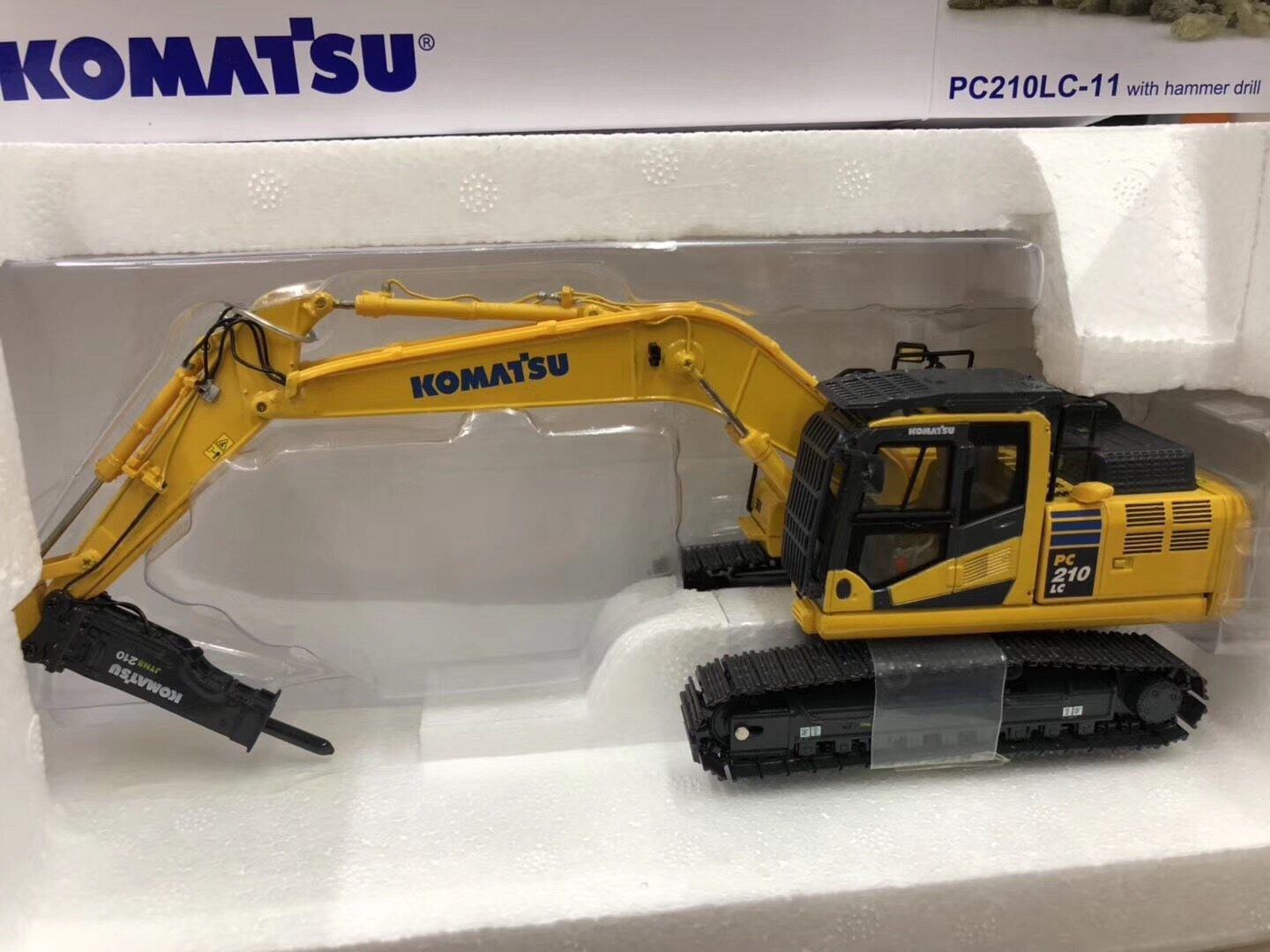 UH 8140 Komatsu PC210LC-11 Komatsu excavator breaker alloy vehicle model 1:50