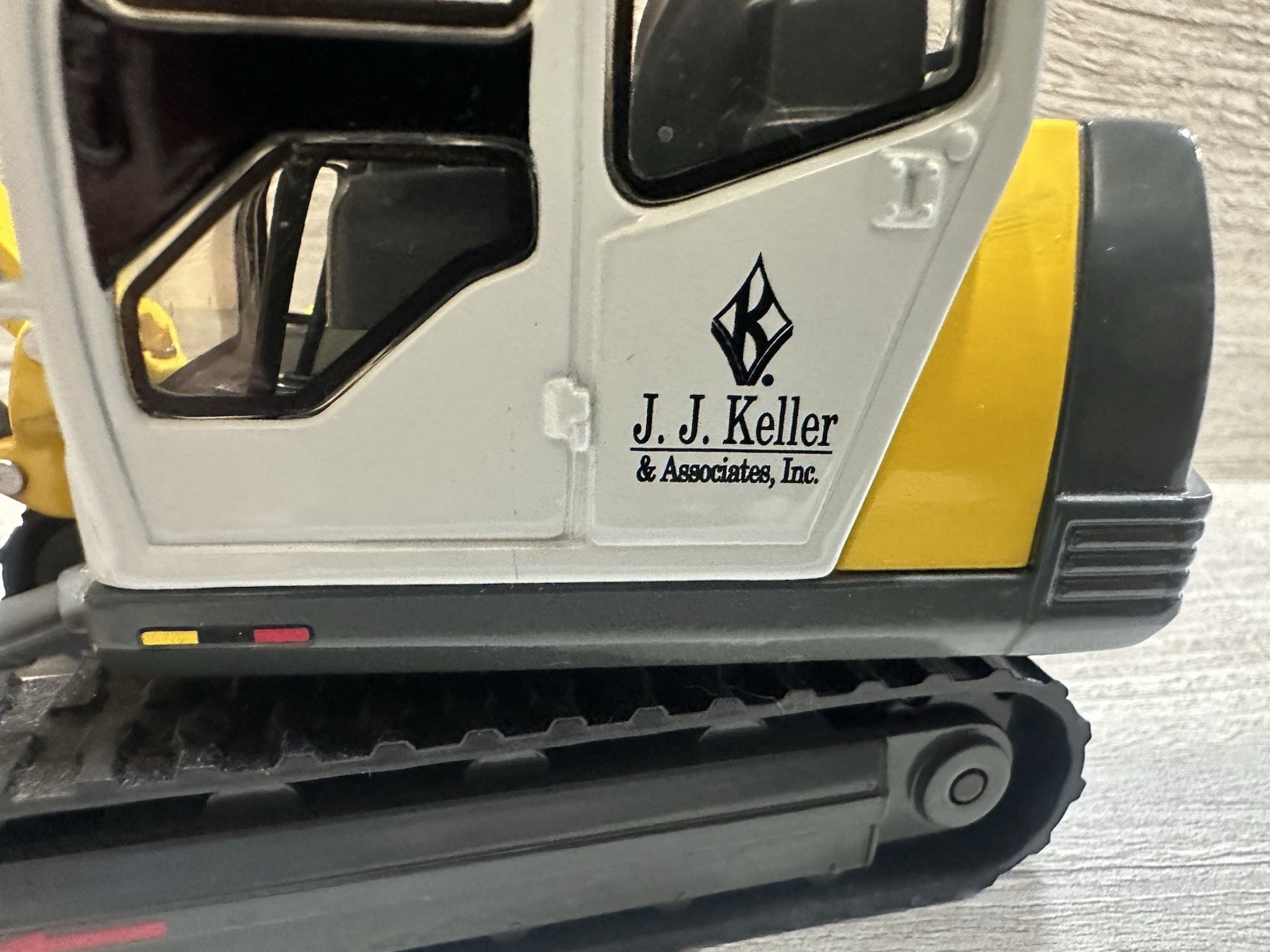Gehl/J.J. Keller GE 602 Compact Excavator By DCP 1/25th Scale *Details*