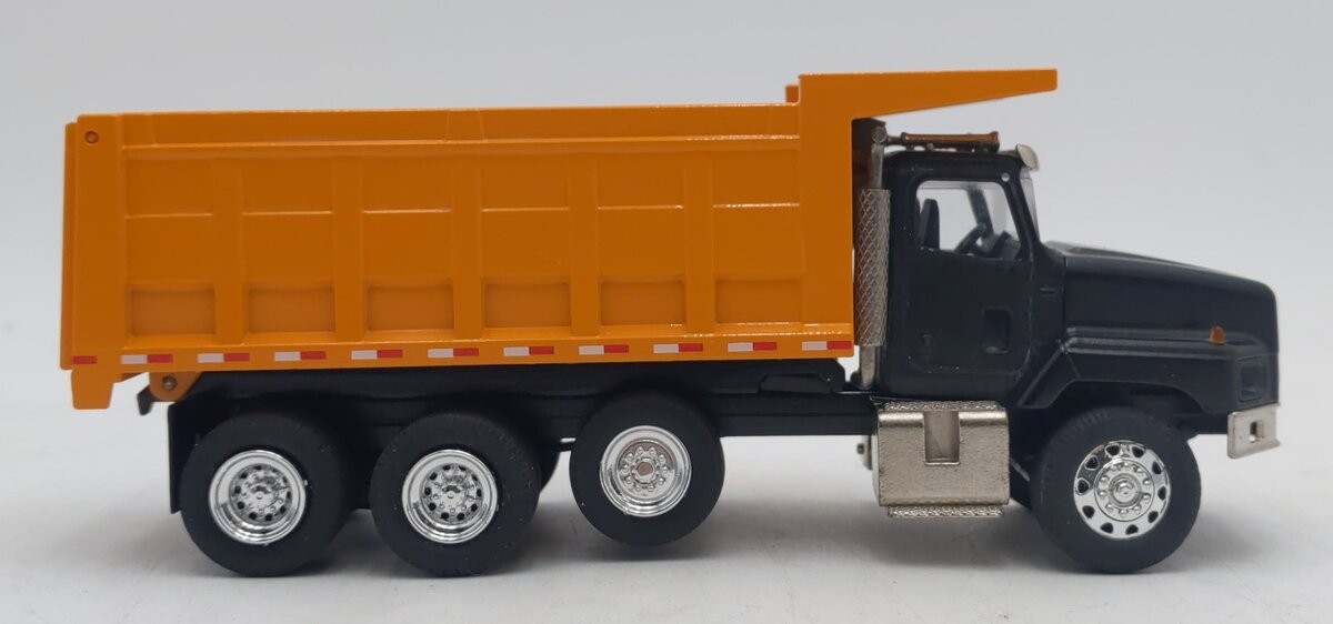 Conrad 1:50 Die-Cast Black/Yellow International 5600 Dump Truck EX