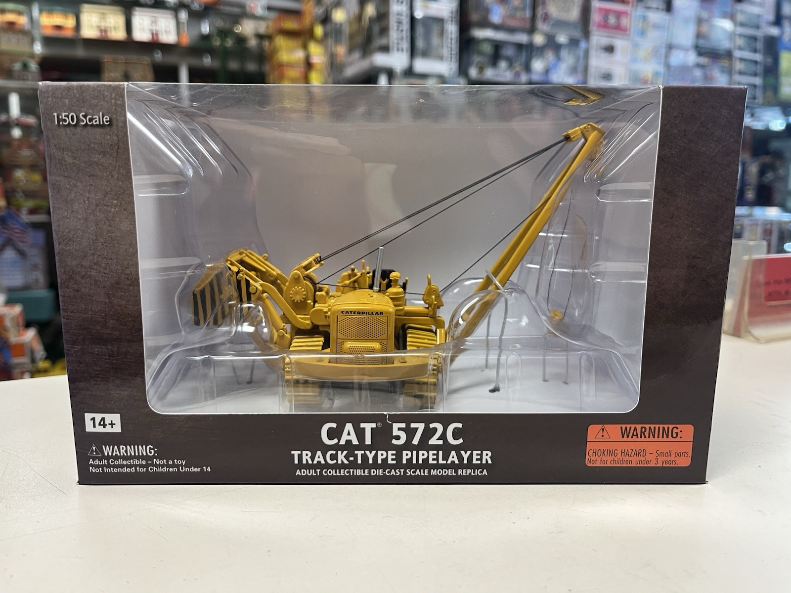 * NORSCOT #55210 1/50 CAT 572C TRACK-TYPE PIPELAYER DIECAST *ST