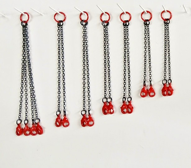 Crane Lifting Sling Set. In Authentic Mammoet Red In 1/64th Scale.