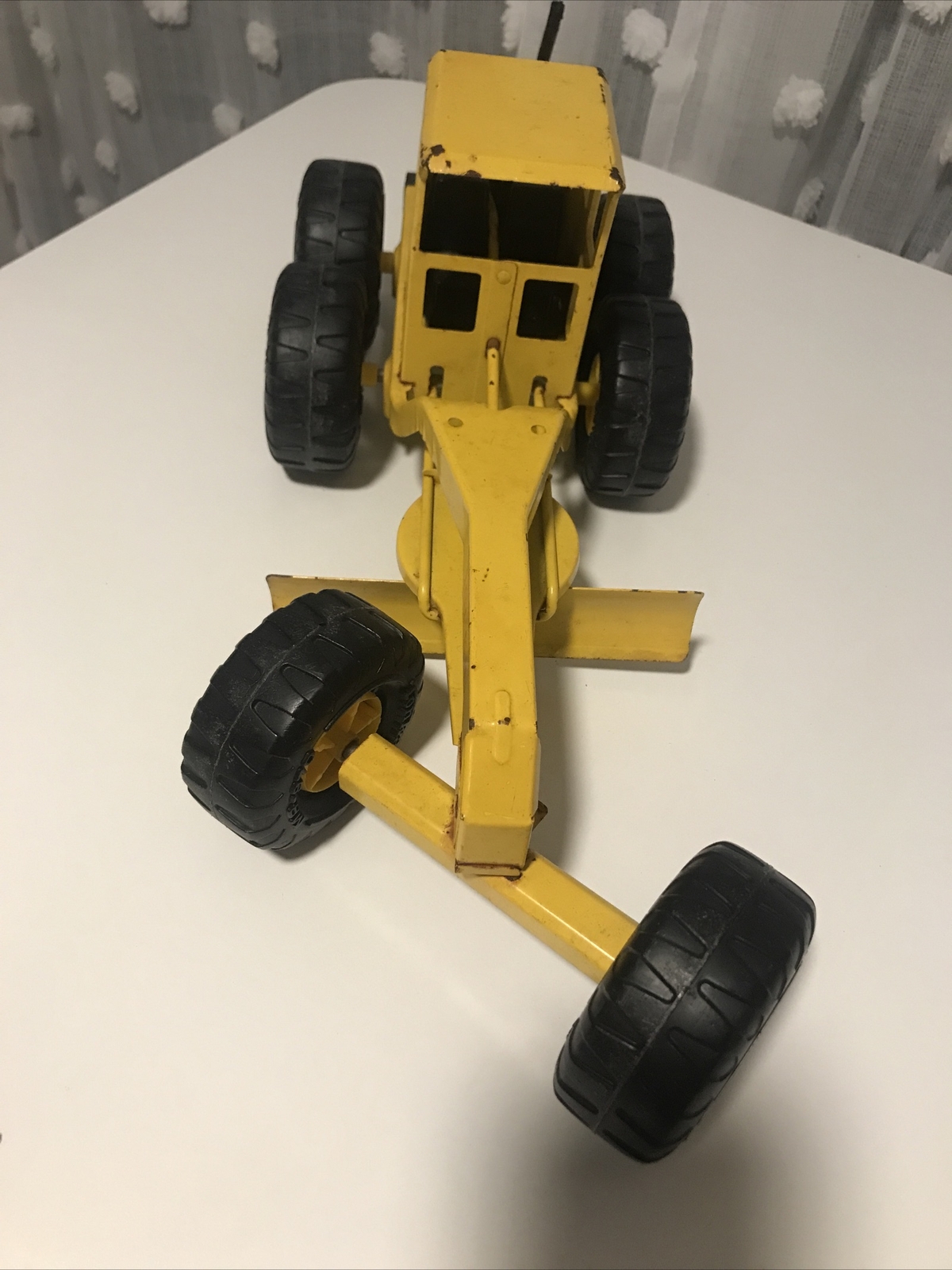Vintage 70’s TONKA MR-970 Road Grader Metal Yellow Construction Toy Vehicle 18”