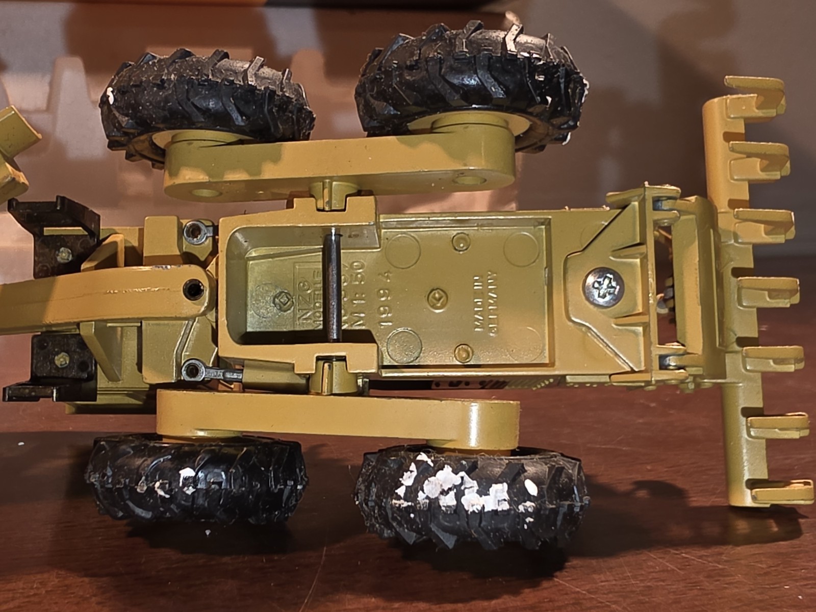 NZG 387 Caterpillar Diecast CAT 16G Motor Grader 1/50 SCALE LIMITED EDITION #194