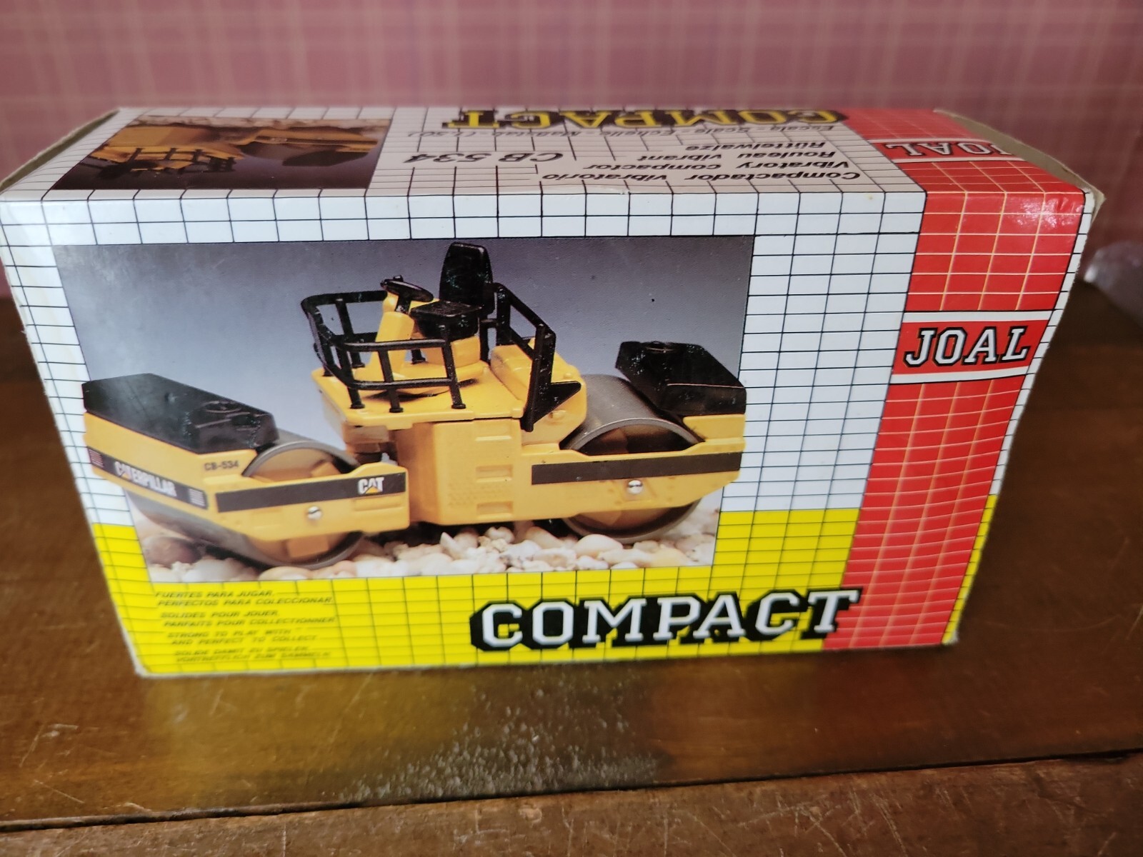Caterpillar CB-534 Vibratory Smooth Drum Compactor