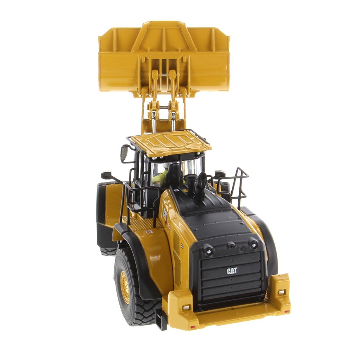 Diecast Masters 1/50 CAT 982 XE Wheel Loader, High Line Series 85685