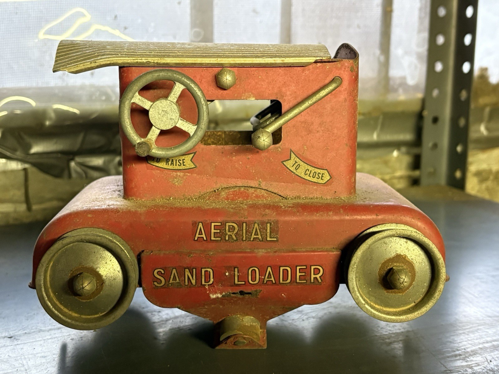 Tonka (Mound Metalcraft) 1955 Aerial Sand Loader Pressed-Steel Construction Toy