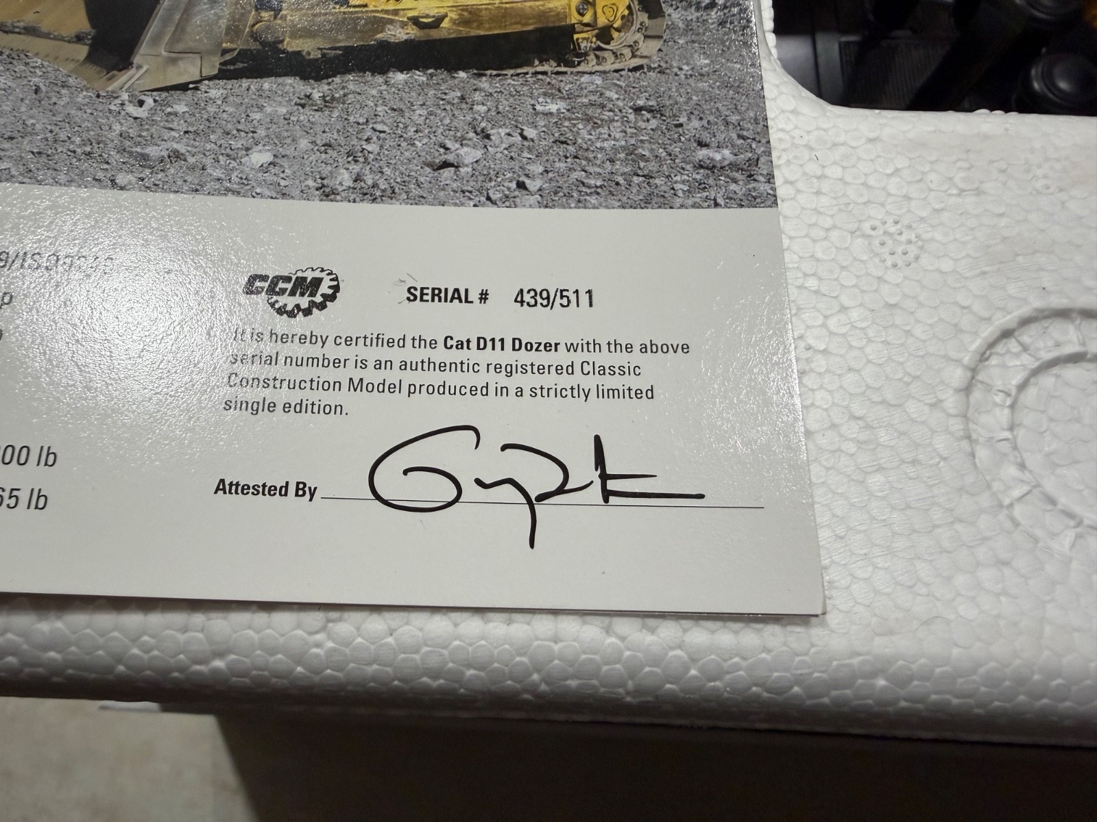 Classic Construction Models 1:24 Caterpillar D11 Dozer w/Single Shank Ripper