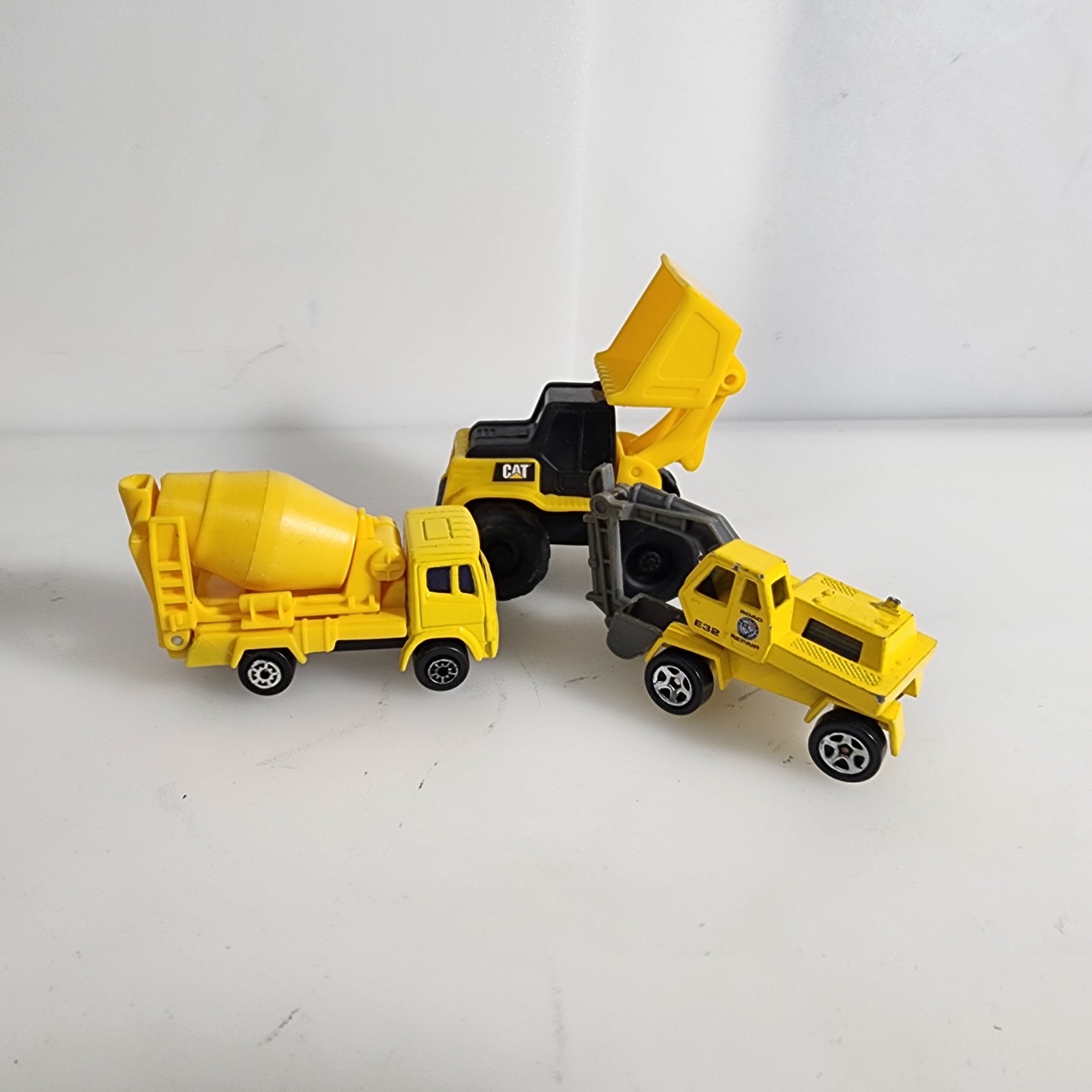 Construction Toy Lot CAT Bulldozer Mixer Digger Excavator Vehicles Bundle Lot 3