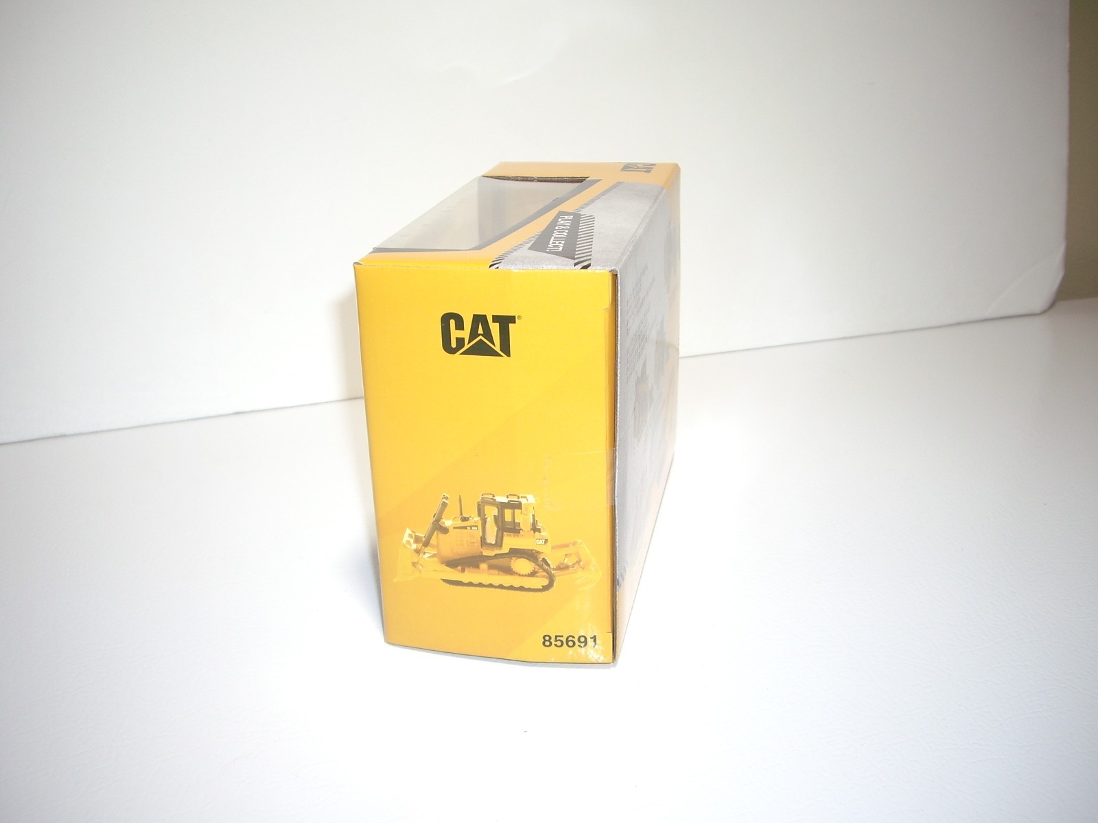 DIECAST MASTERS 1/64 CAT D6R TRACK-TYPE TRACTOR SAME SCALE AS DCP