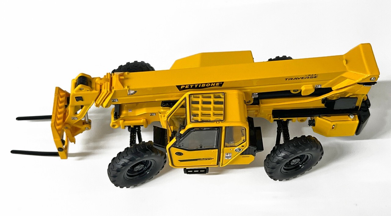 Pettibone Traverse T944X Telehandler – Weiss Bros 1:50 Scale Model #WBR036 New