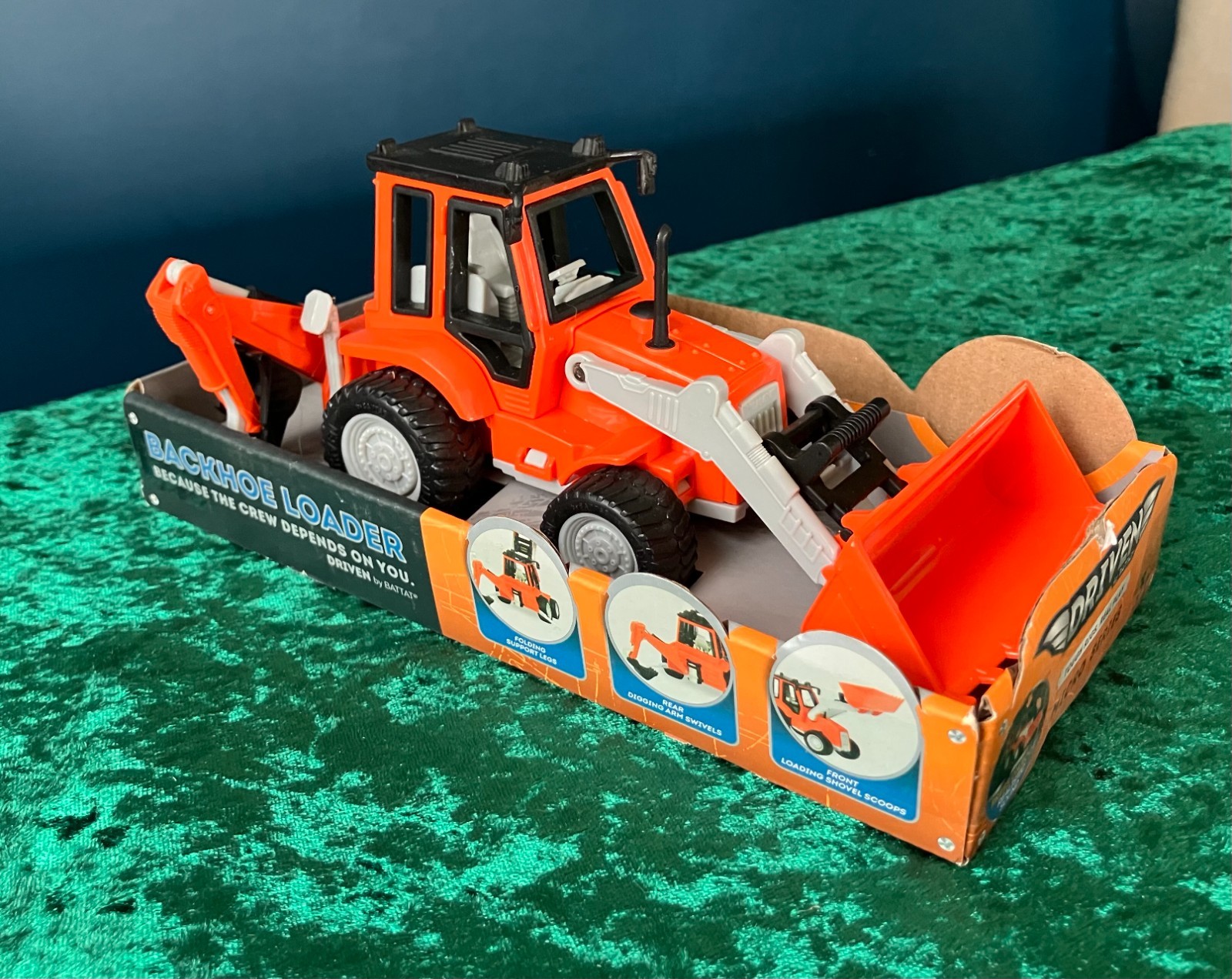DRIVEN Backhoe Loader Micro Series by Battat, New in Package