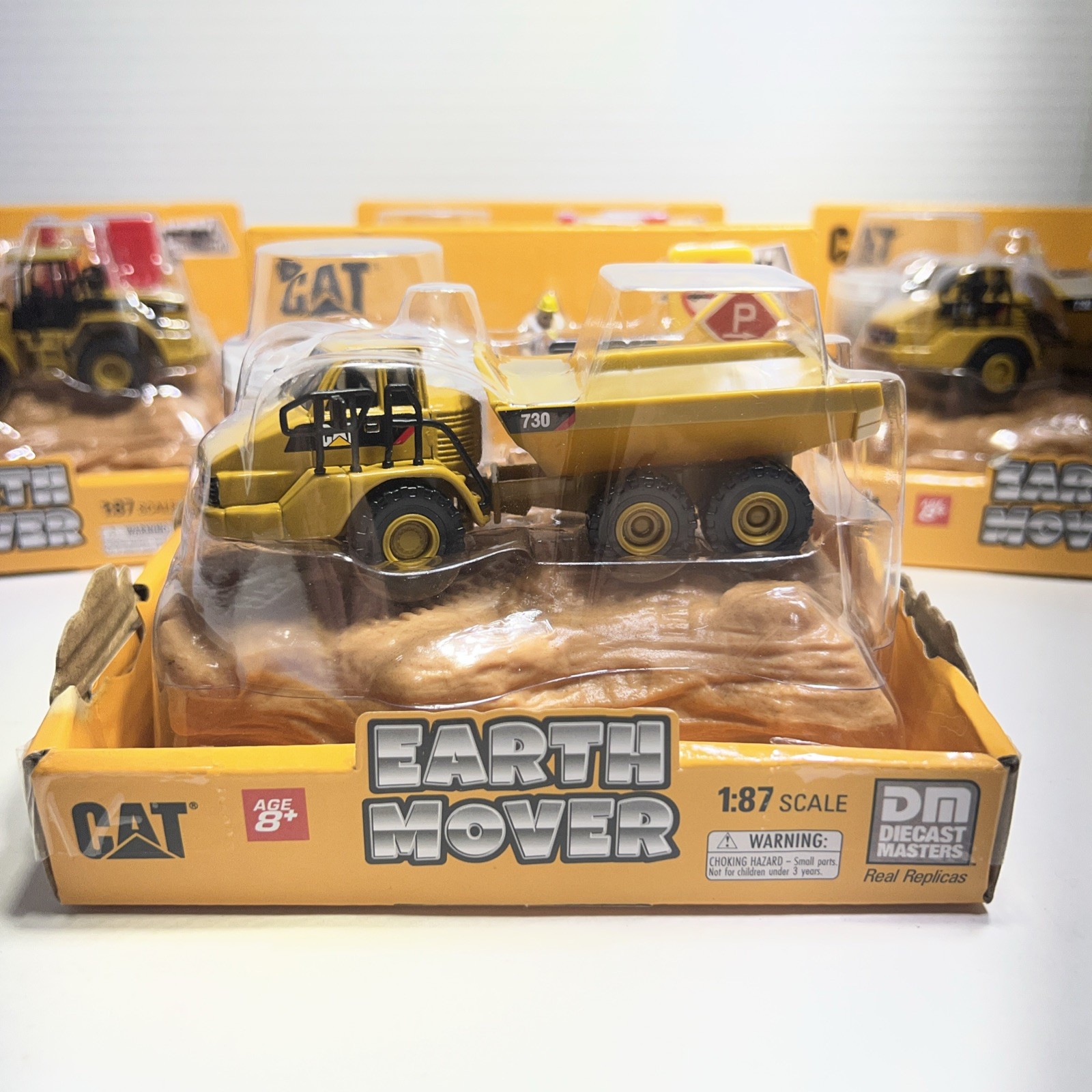 2025 Diecast Masters Earth Movers 1:87 CAT 730 Articulated Dump Truck Set