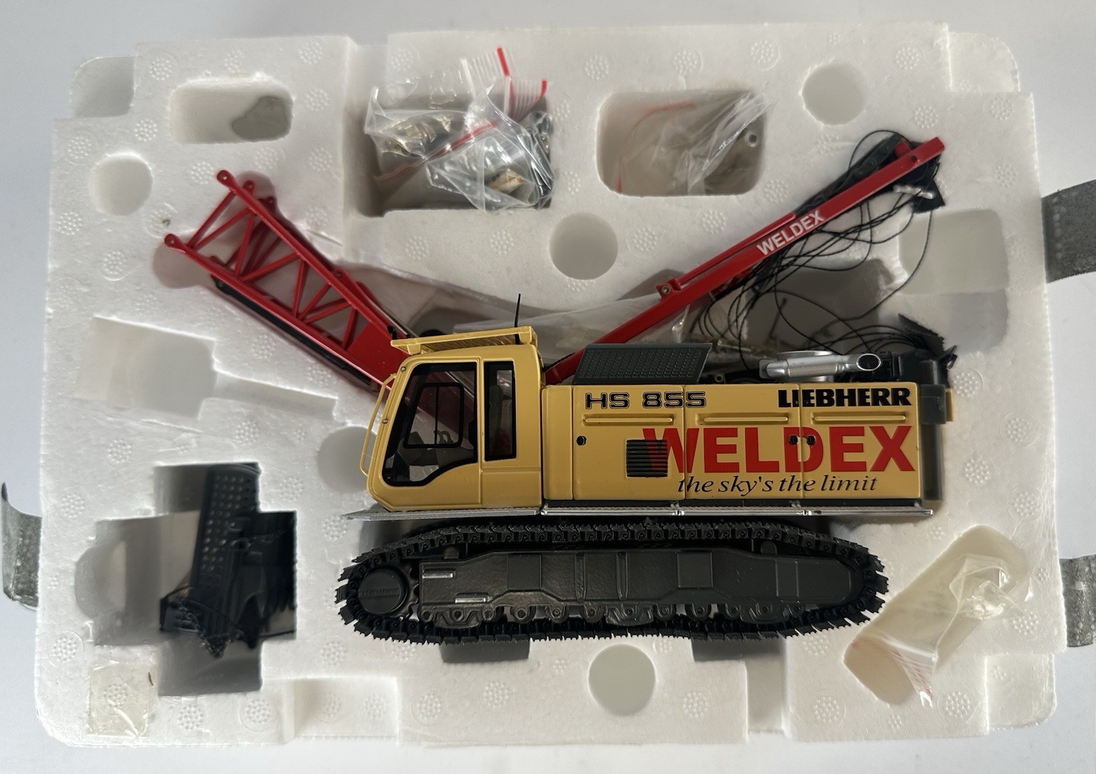 LIEBHERR HYDRO SEILBAGGER DUTY CYCLE CRAWLER CRANE HS 855 HD 1/50 DIECAST MODEL