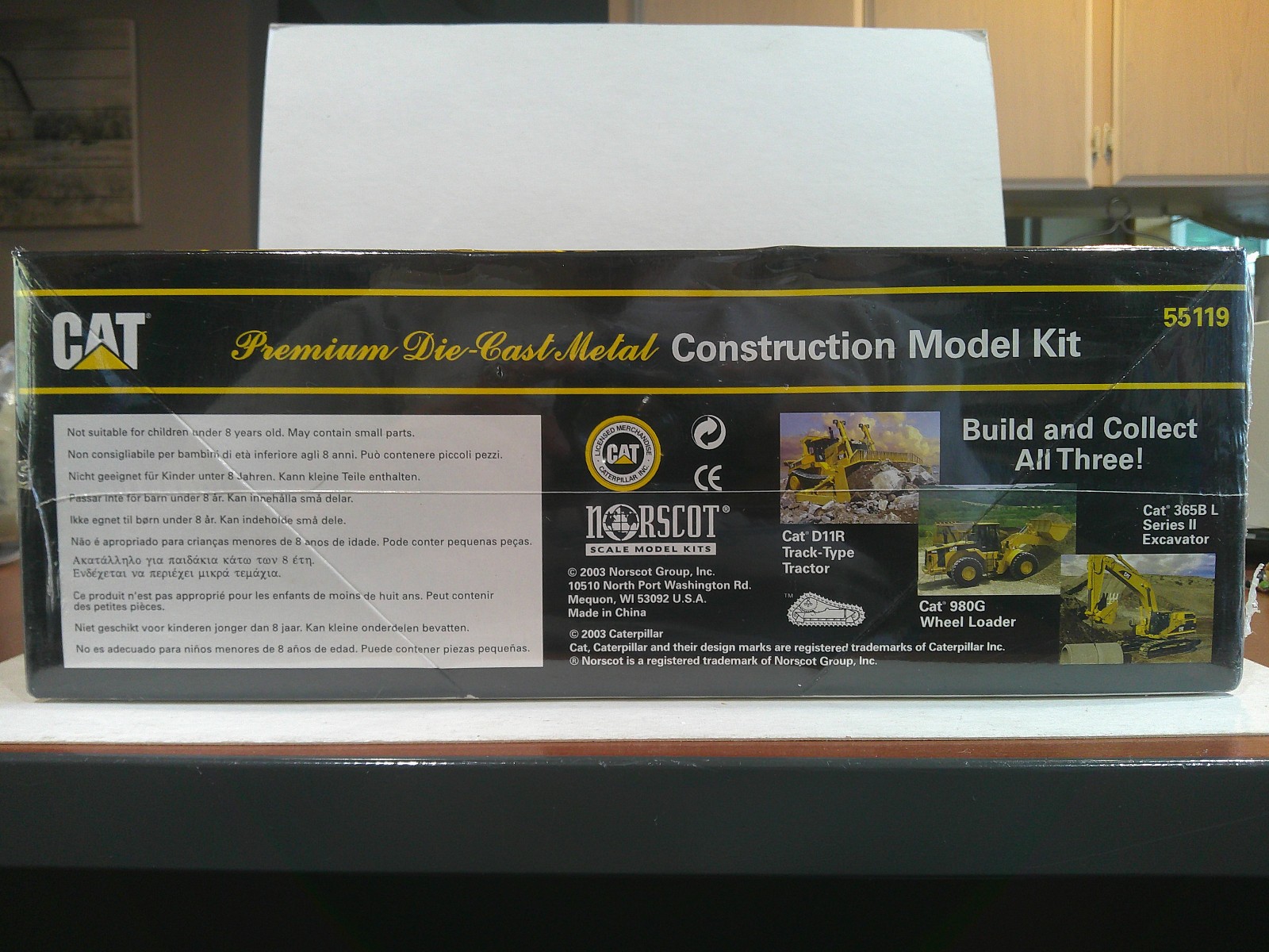 Norscot Construction Model Kit CAT 365B L Series II Excavator 1:50 Yellow Sealed