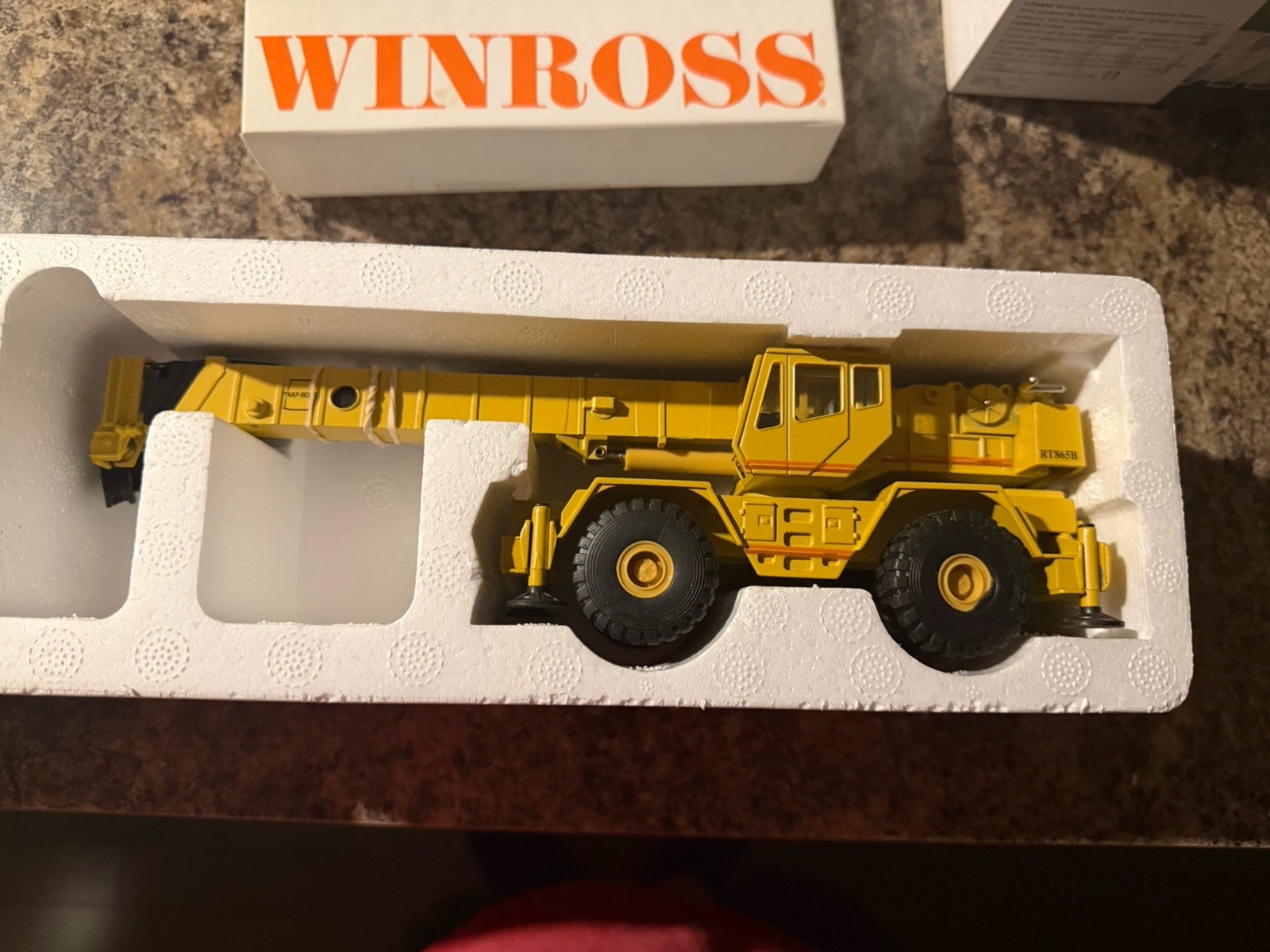 NZG Grove RT865B Rough Terrain Hydraulic Crane 1:55 394 in Box Germany NIB