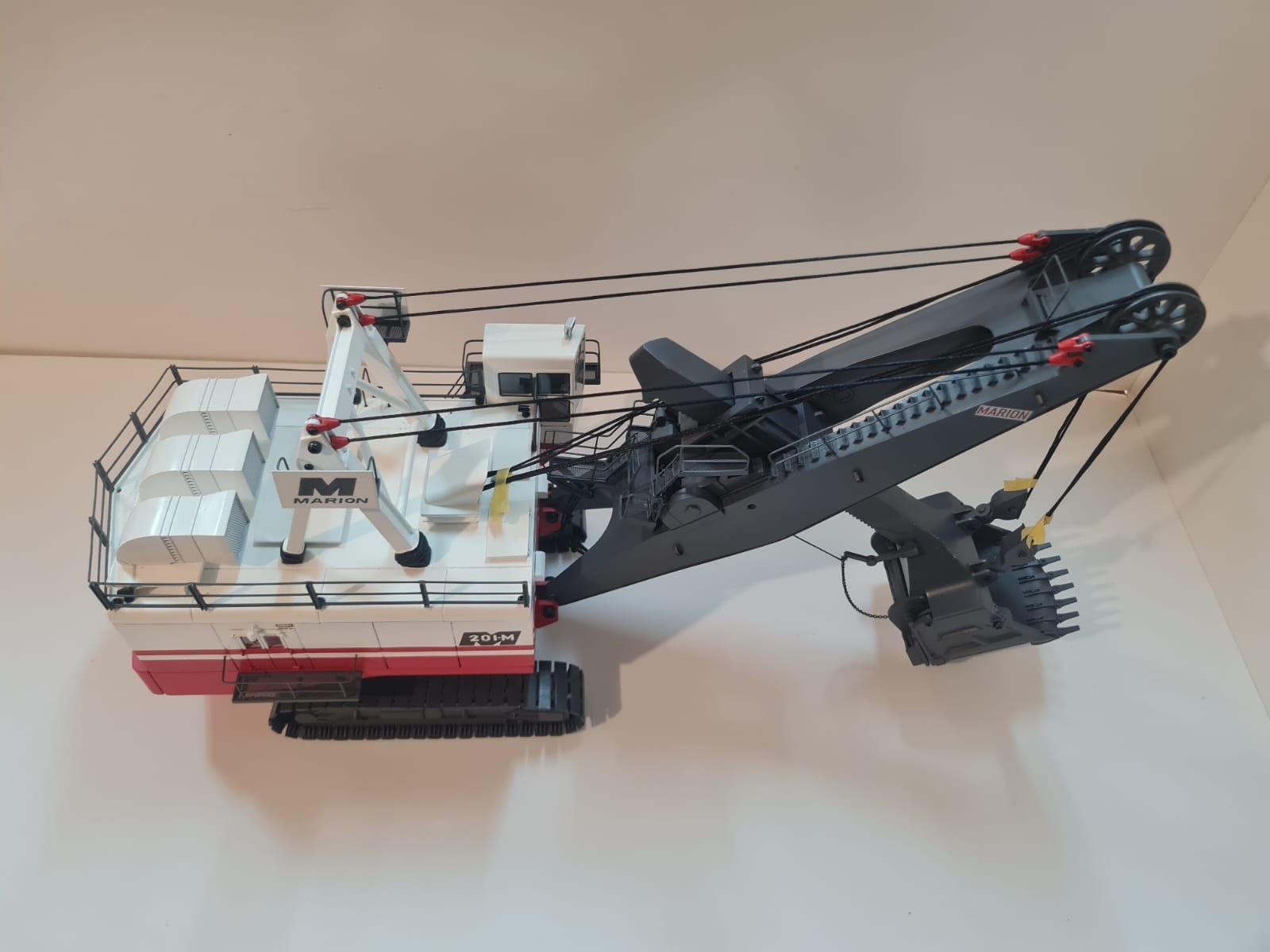 Marion 201M – 1/50 scale Ready Built Model with functional bearings