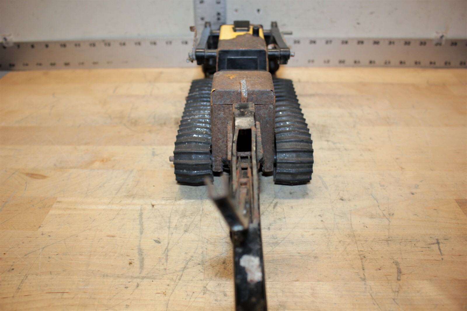 Vintage Tonka T-6 Front End Loader Backhoe Bulldozer Rubber Track Pressed Steel