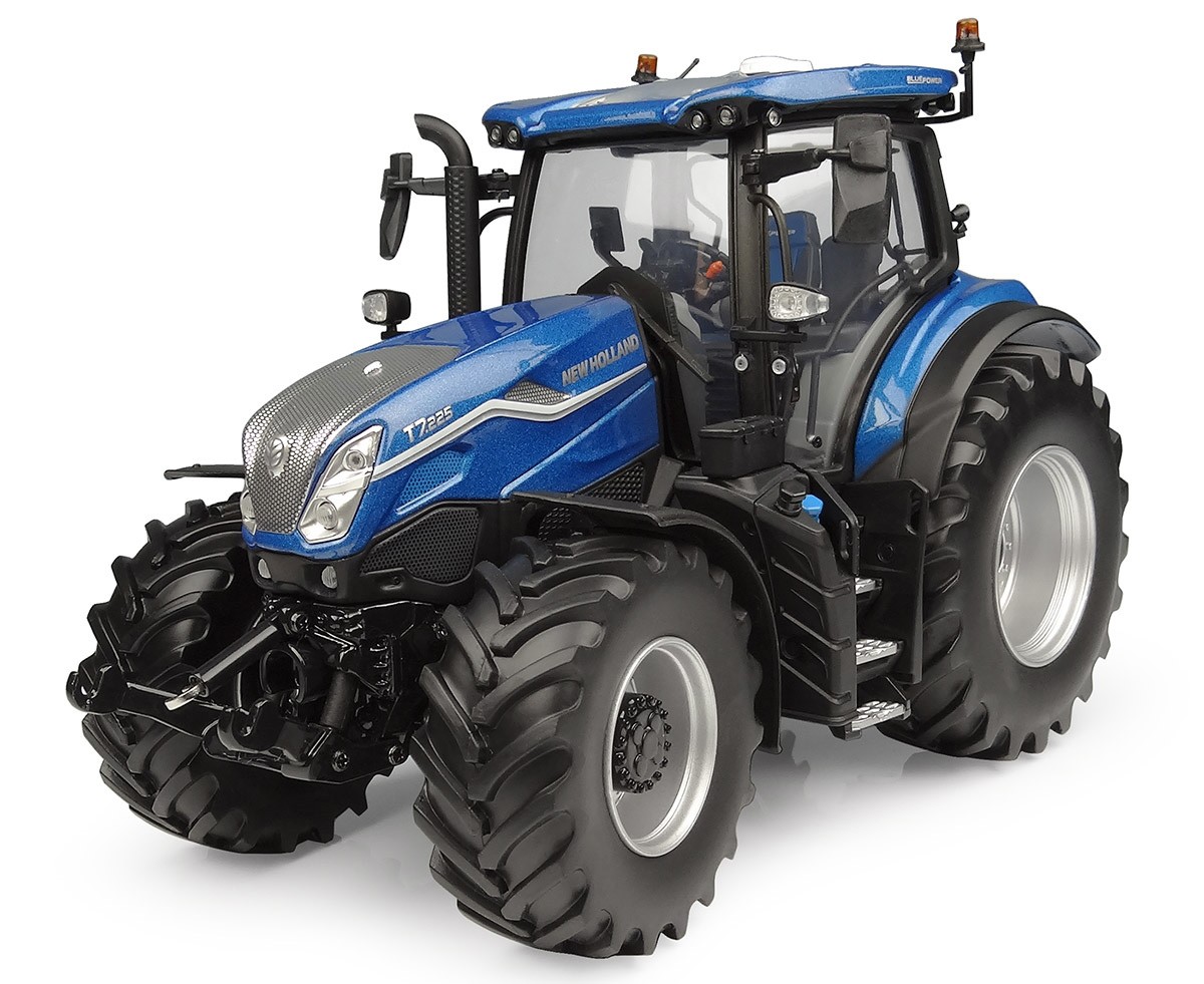 Universal Hobbies 7201 1:32 Blue Power – New Holland T7 225 Tractor