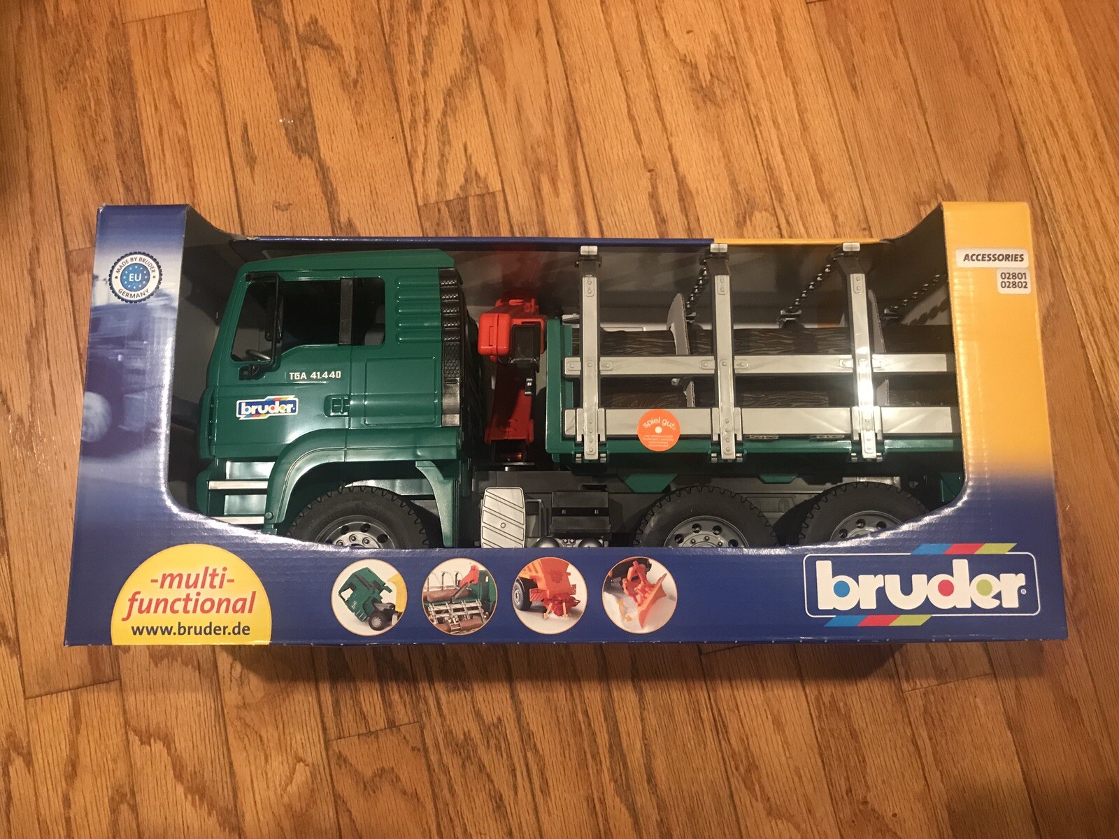 Bruder Toys Granite Man Timber Truck w/ Loading Crane & 3 Tree Trunks 02769