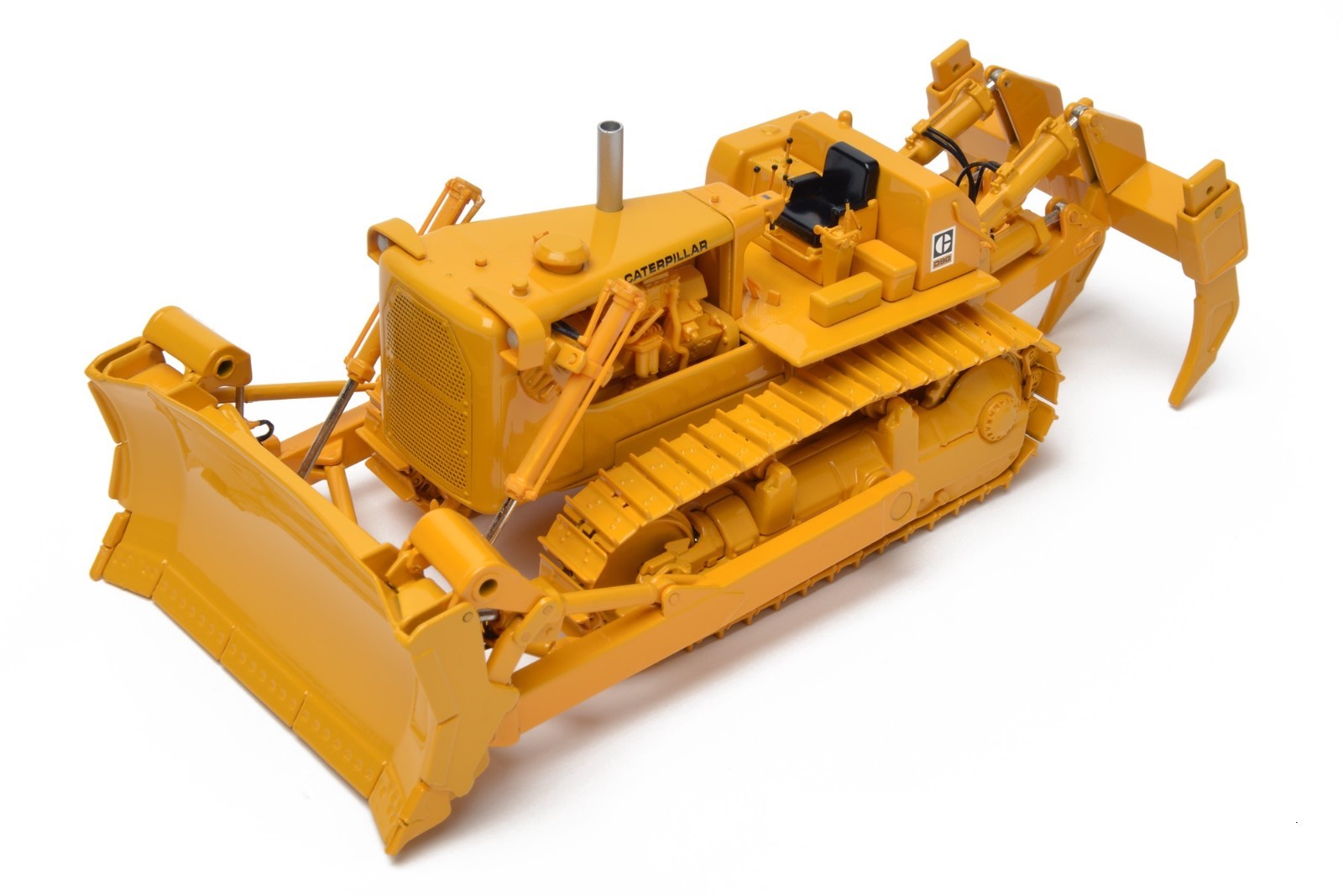 Caterpillar D9G Dozer w/ 3 Shank Ripper – 1/48 – CCM – Diecast – 2018