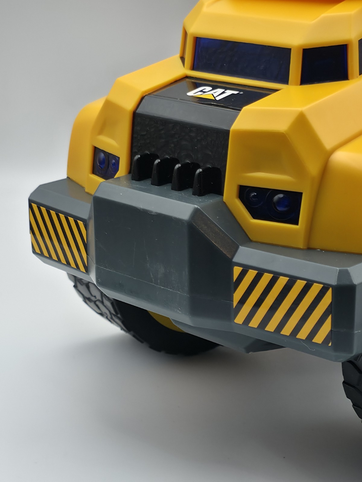 Construction Toys, Massive Mover Dump Truck – Remote Control Truck, – Speed up t