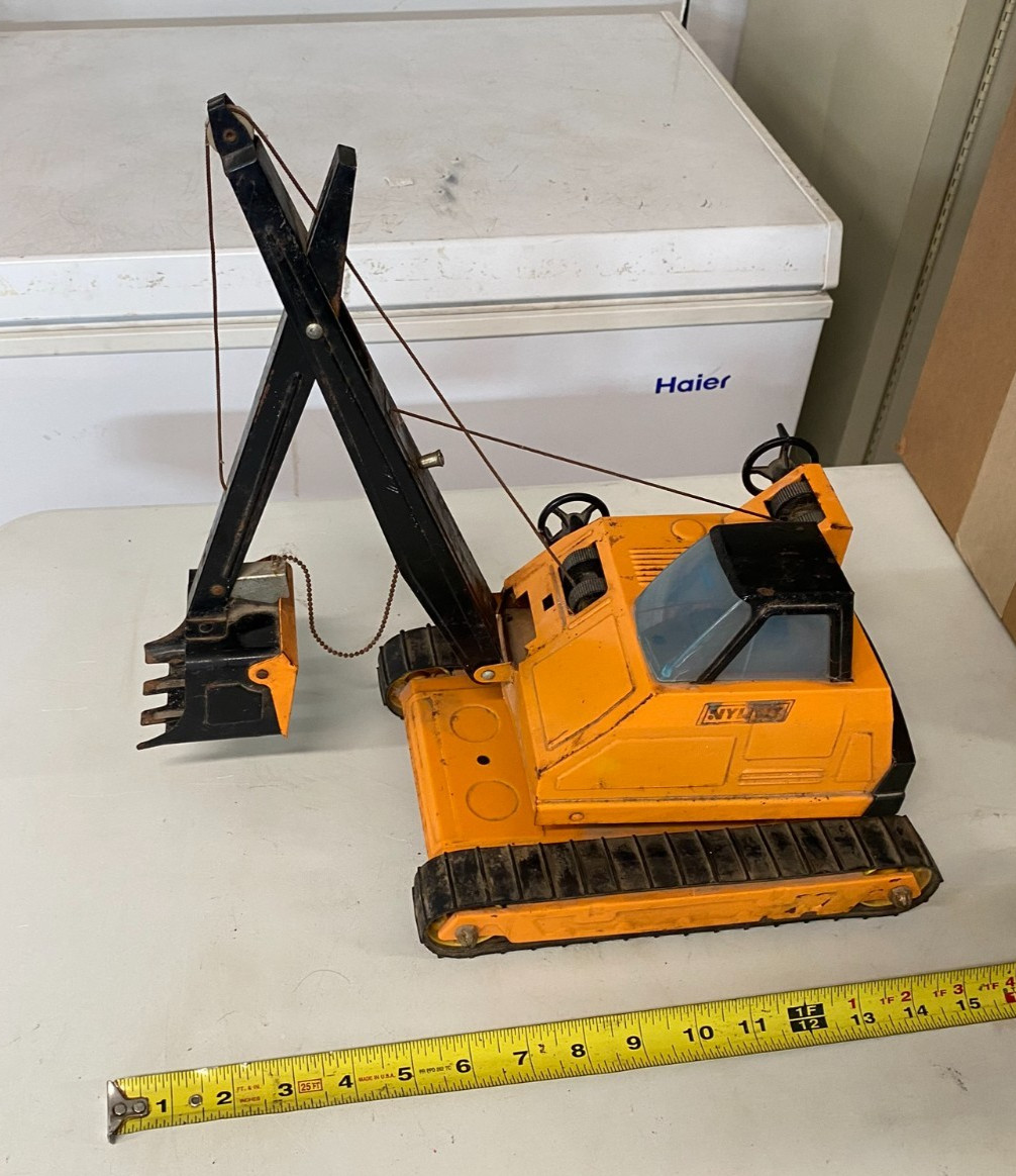 vintage Nylint excavator construction truck pressed steel orange vehicle
