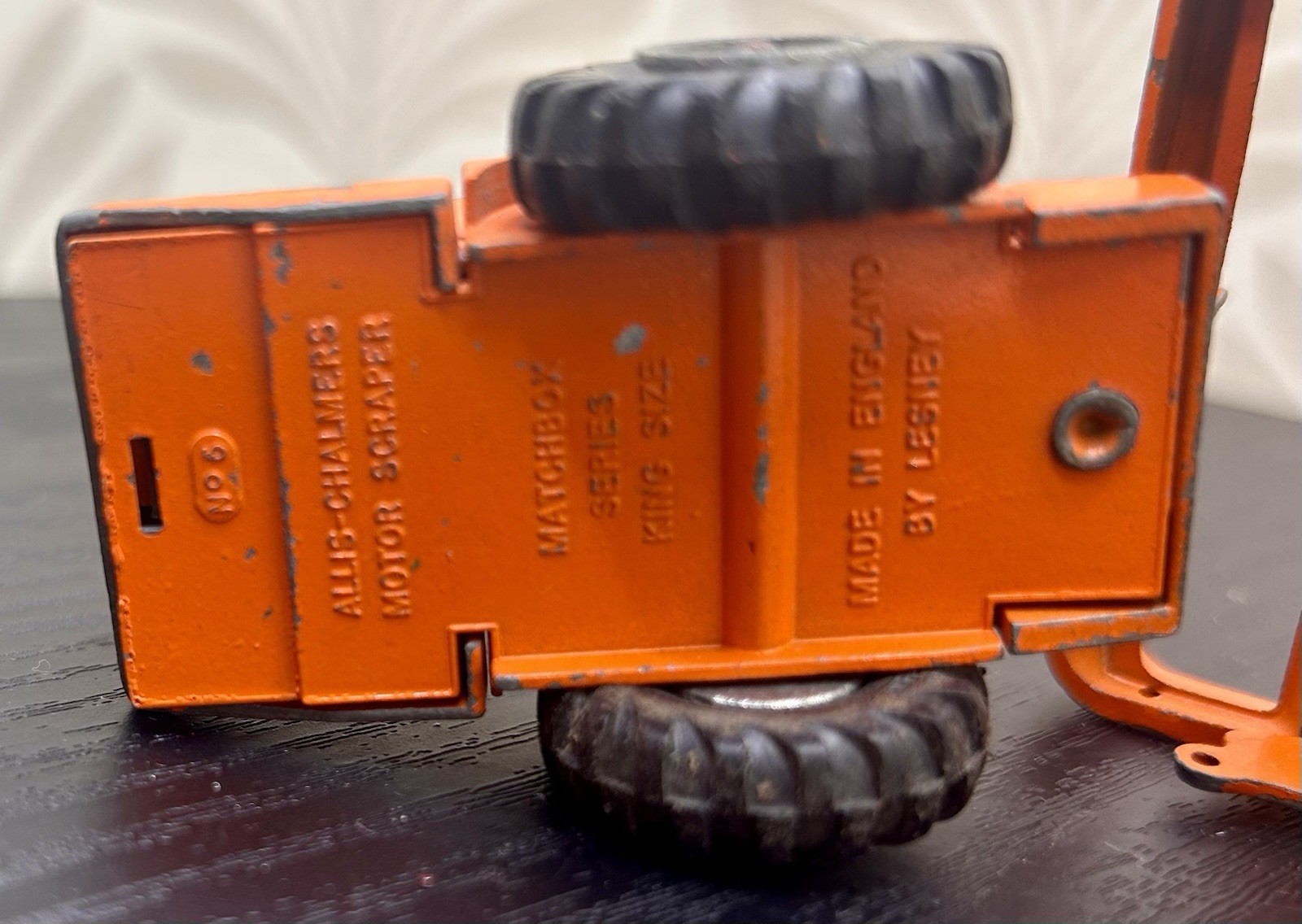 Matchbox King Size Allis-Chalmers 260 Motor Scraper Diecast Orange Vintage