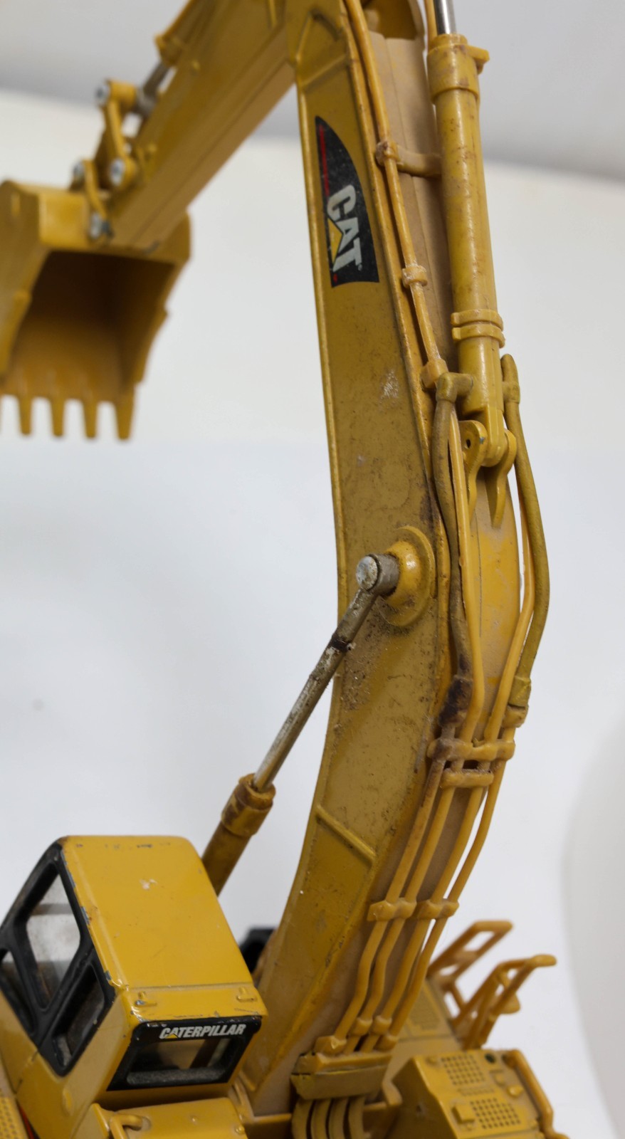 Preowned Norscot Caterpillar CAT 365BL Excavator Die-cast Model 1:50 Scale 55058