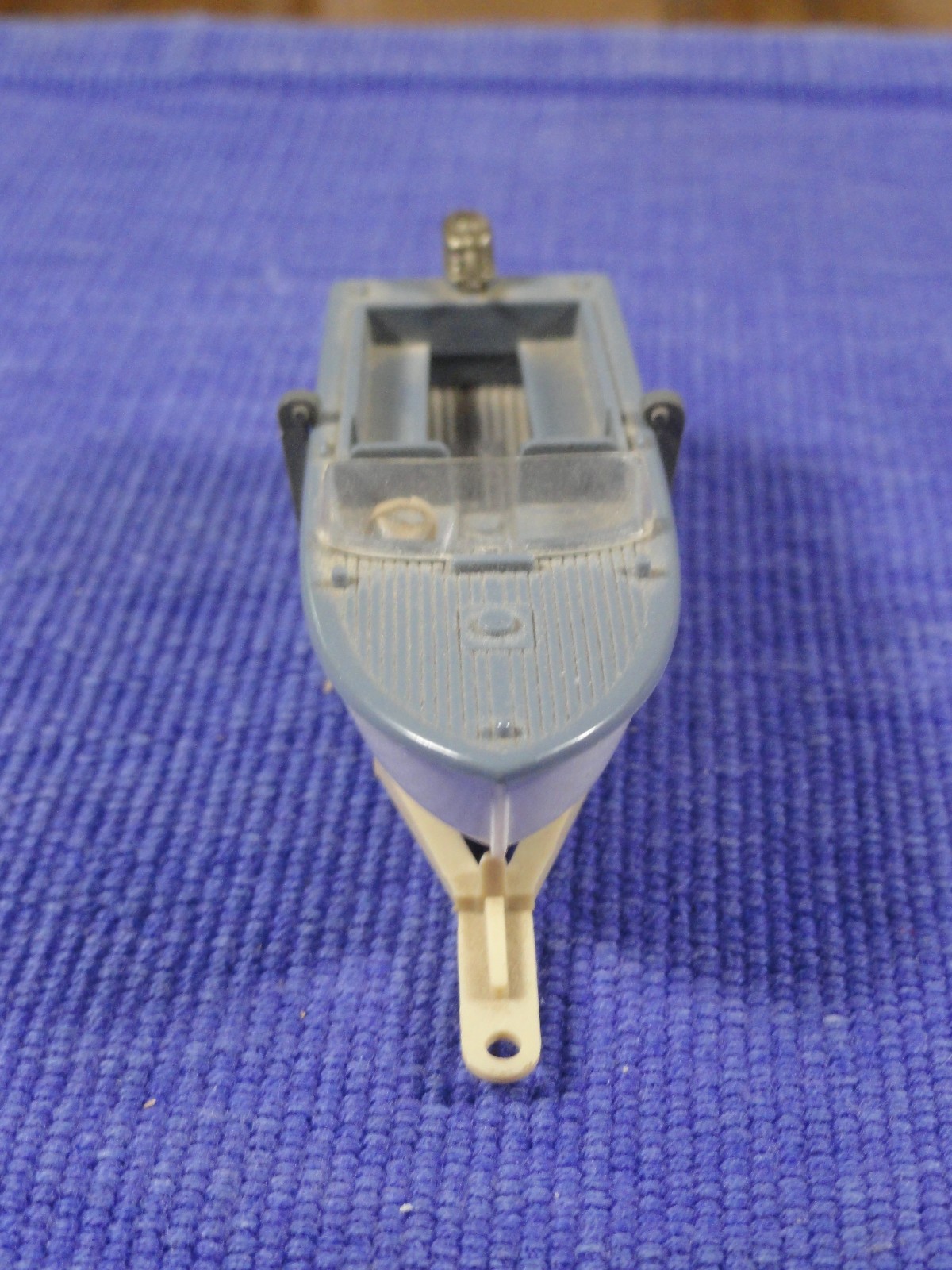 Wiking Trailer Mounted Motor Boat Blue/White Germany 1/87 HO