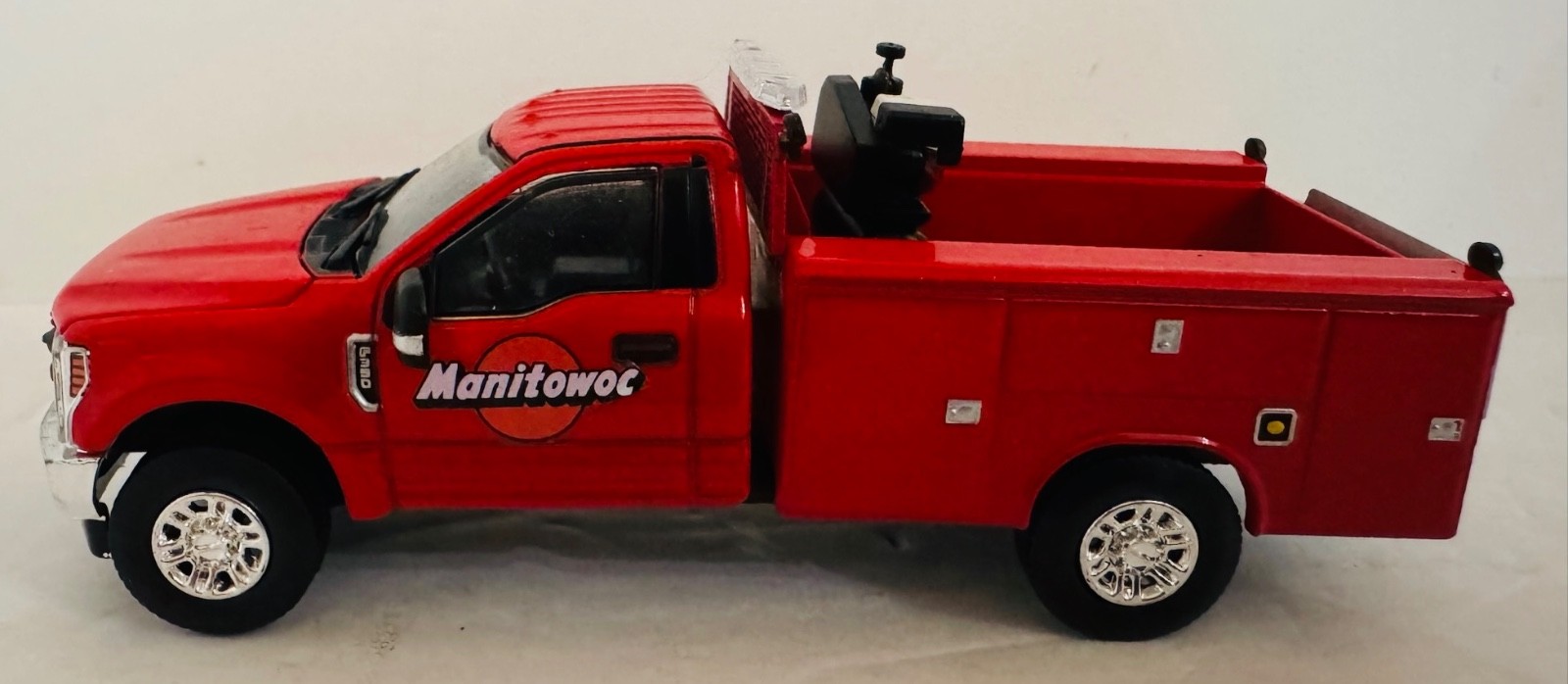 1:50 Ford F350 Road Service Truck White Work Bed Custom Manitowoc Decals