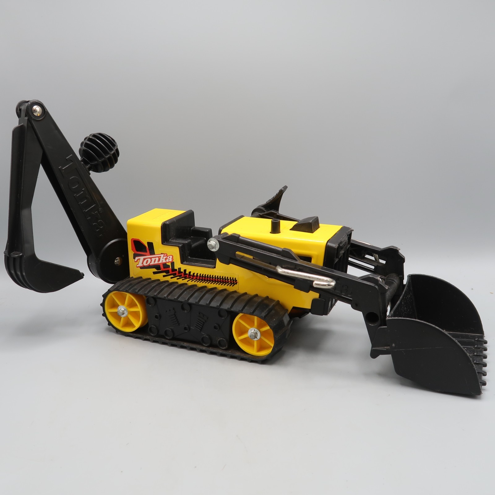 Vintage Tonka T-6 Excavator/Loader Backhoe 26” USA Construction track toy