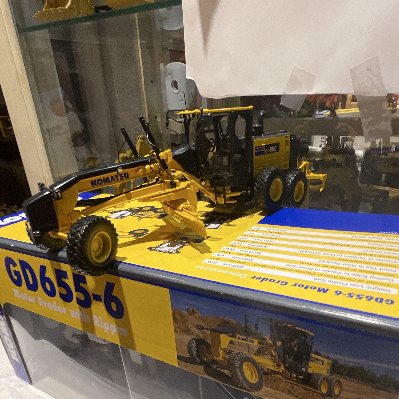 Komatsu GD655-6 Motor Grader w/ Ripper Diecast Metal 1:50 Yellow Black