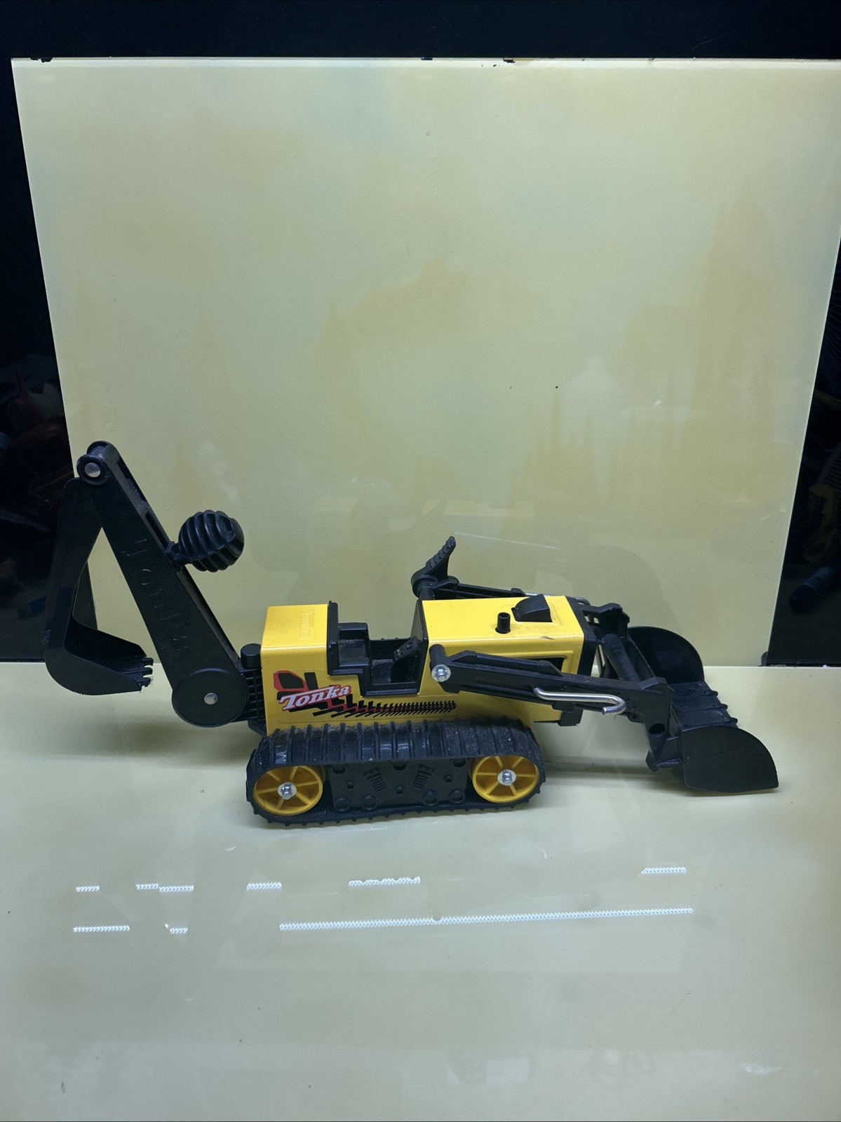 Tonka Hasbro Truck Back Hoe / Front End Loader Plastic and Metal 2012
