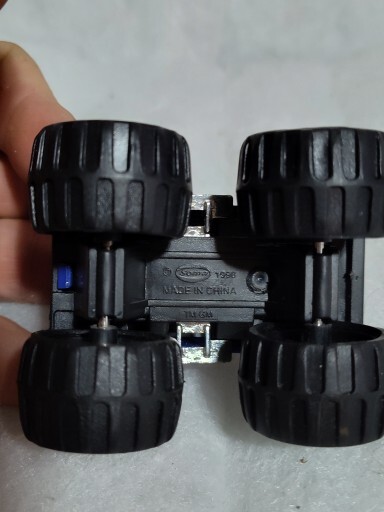 1998 SOMA SURVIVAL MIGHTY WHEELS HUMMER TRUCK 4.5″ DIECAST METAL With Side Rails