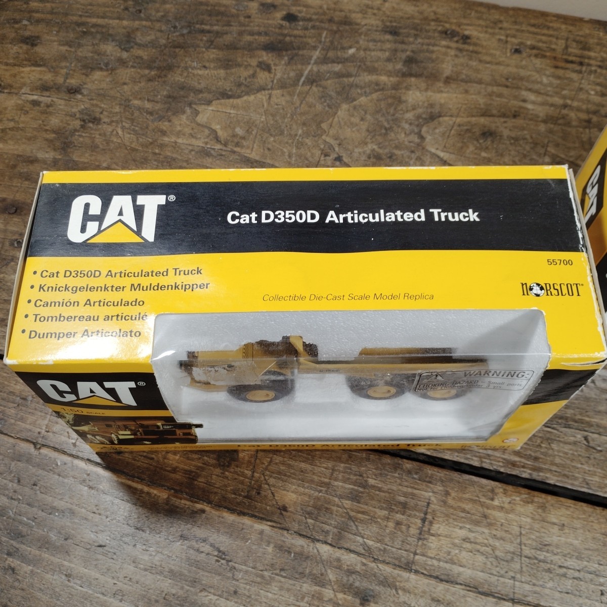 TWO Norscot Caterpillar CAT D350D Articulated Truck & Dump Tractors ERTL Box