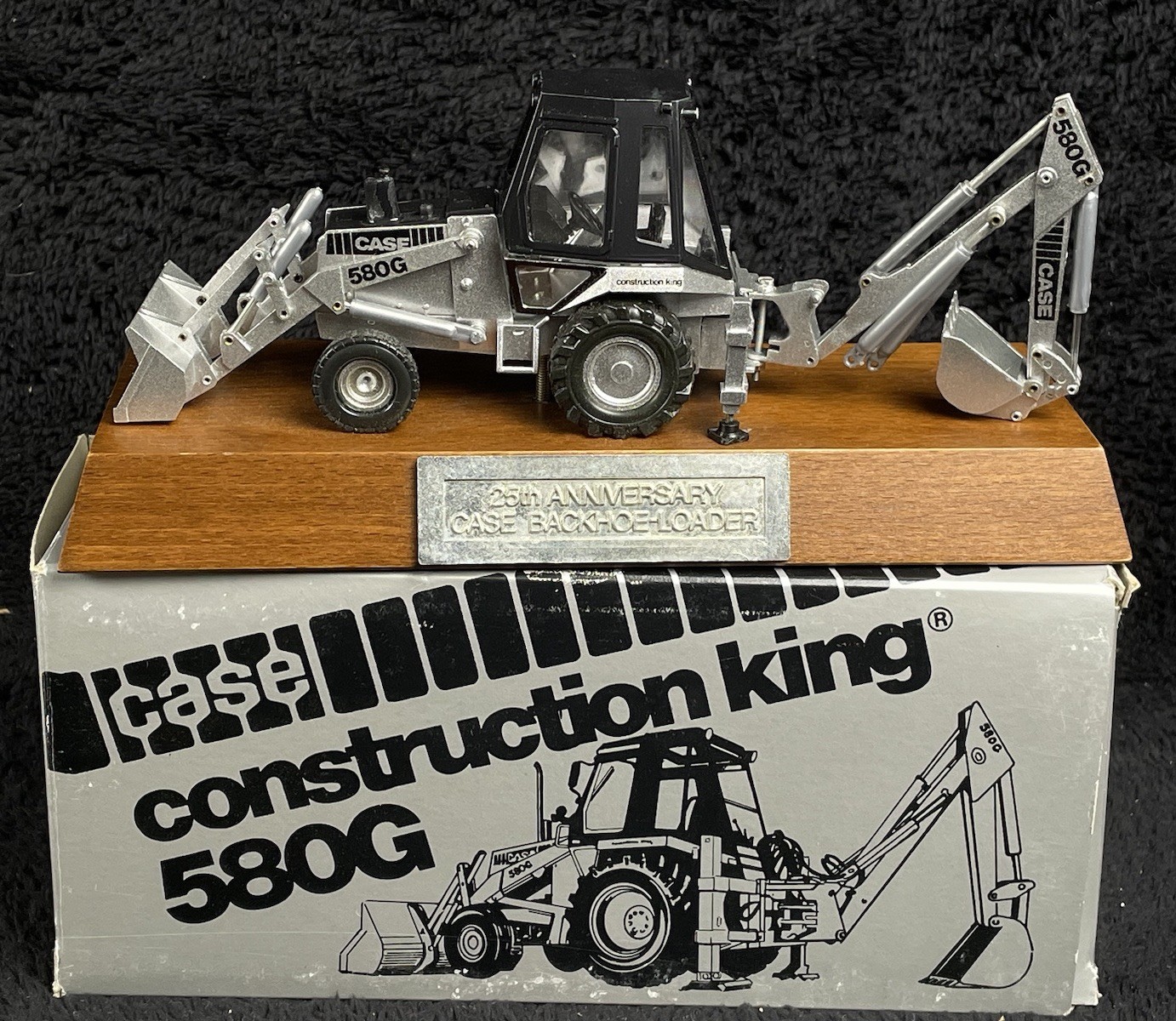 Gescha Case 580G Construction King Backhoe/Loader 1:35 SILVER JUBILEE 1982 RARE