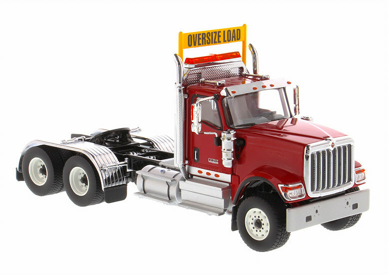 International HX520 Day Cab Tandem Tractor 1:50 Model – Diecast Masters 71002