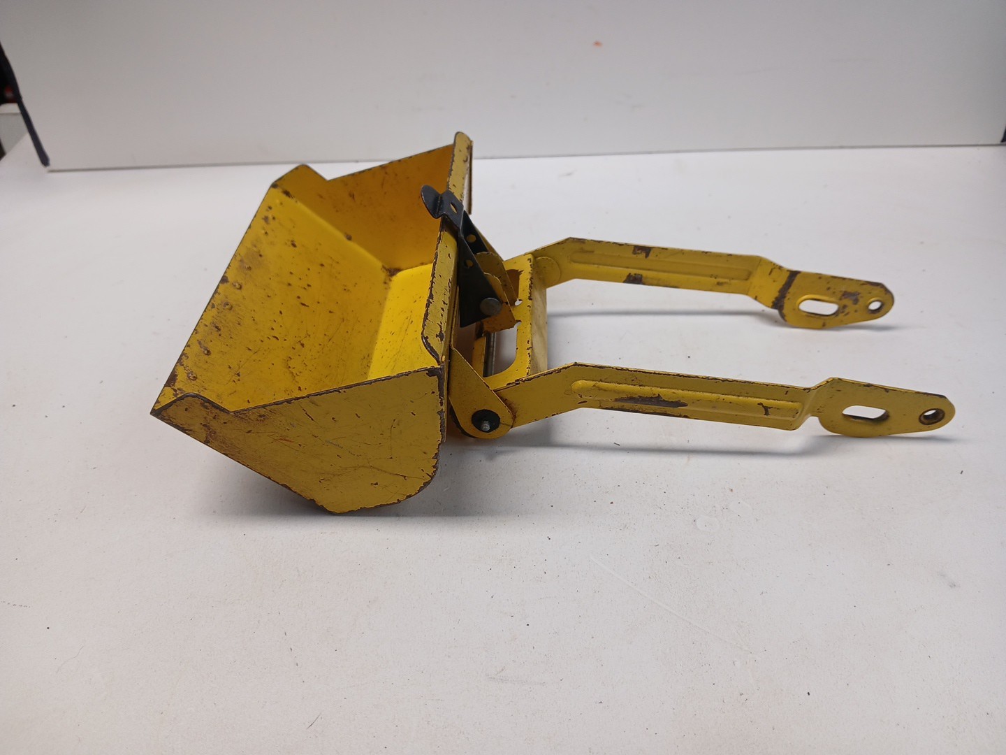 Vintage Nylint Grader Loader Model 3000 – Bucket For Parts