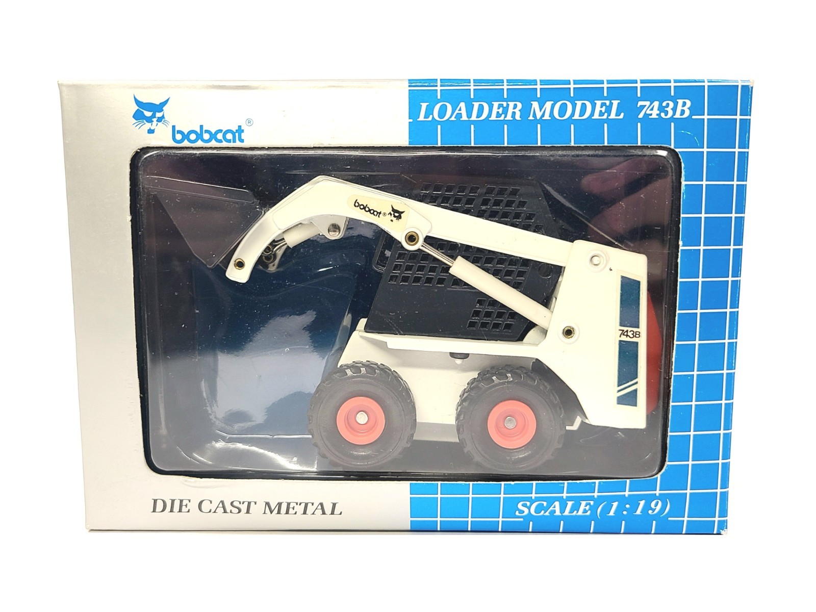 Bobcat 743B Skid-Steer Loader – Old Style – Clover 1:19 Scale Model #6720921 New